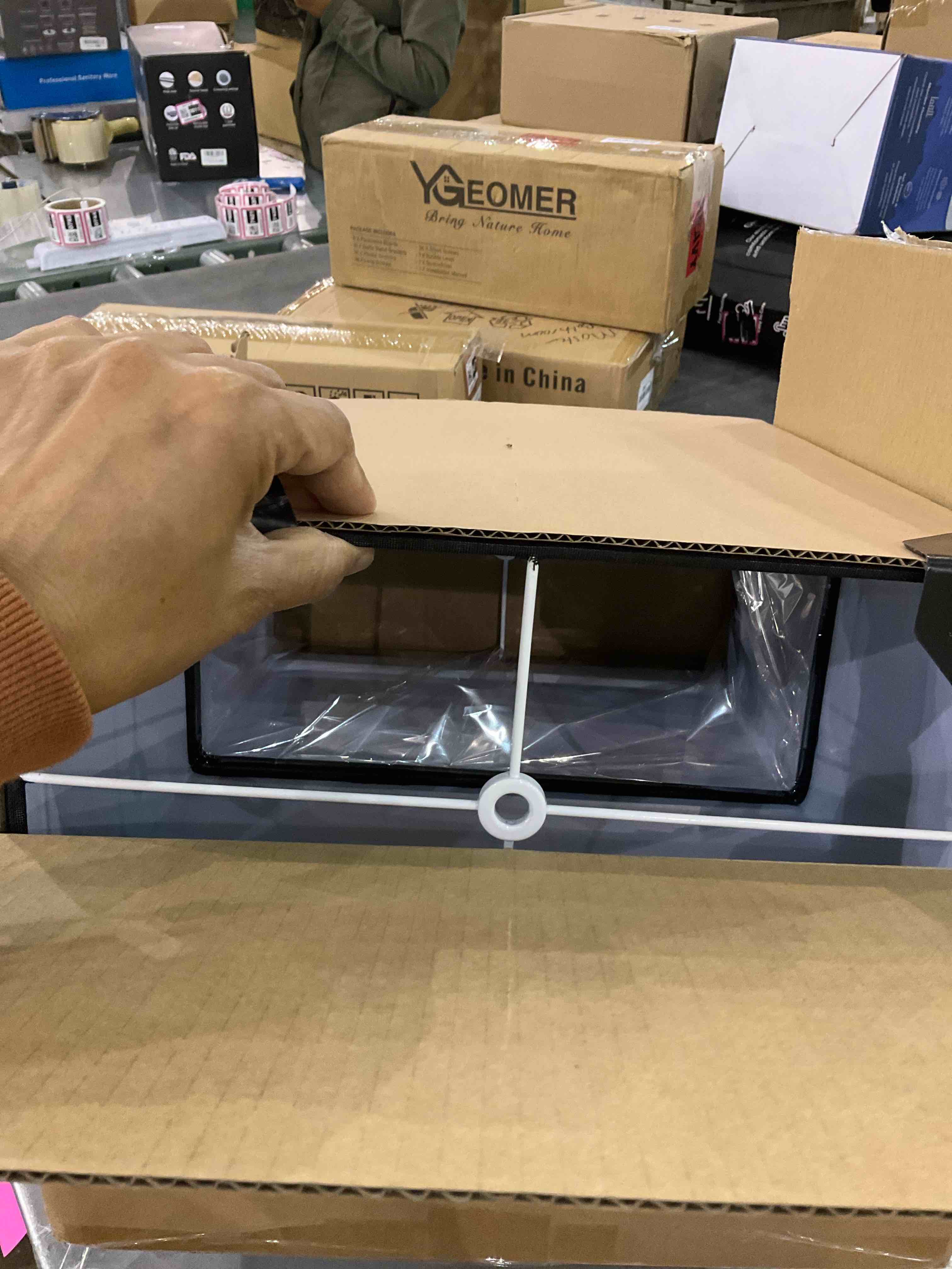 https://s3.amazonaws.com/lotting-images-prod/BargainHunt/EXS01175680_1709295679629.jpeg