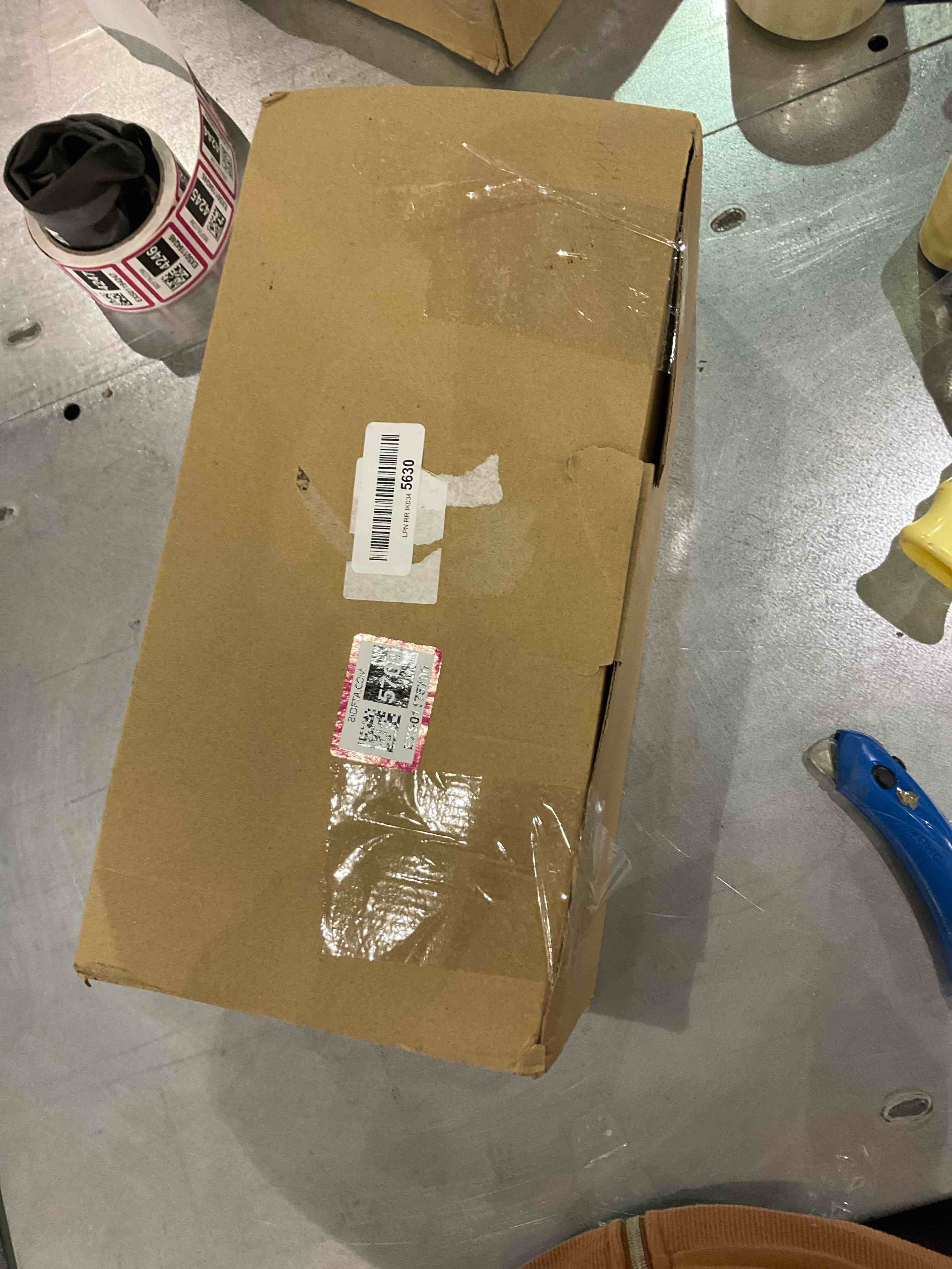 https://s3.amazonaws.com/lotting-images-prod/BargainHunt/EXS01175700_1709298840374.jpeg