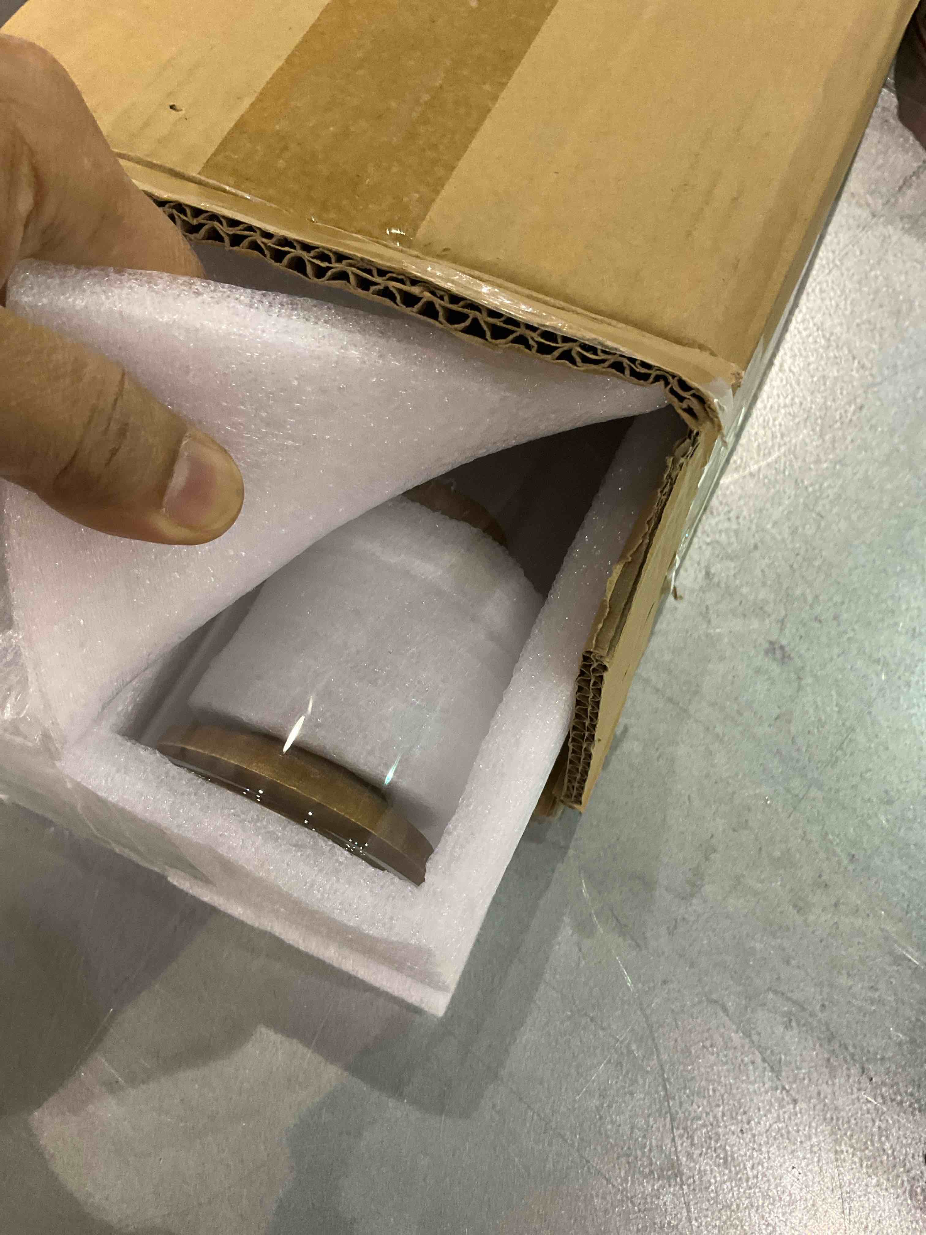 https://s3.amazonaws.com/lotting-images-prod/BargainHunt/EXS01175705_1709299552945.jpeg