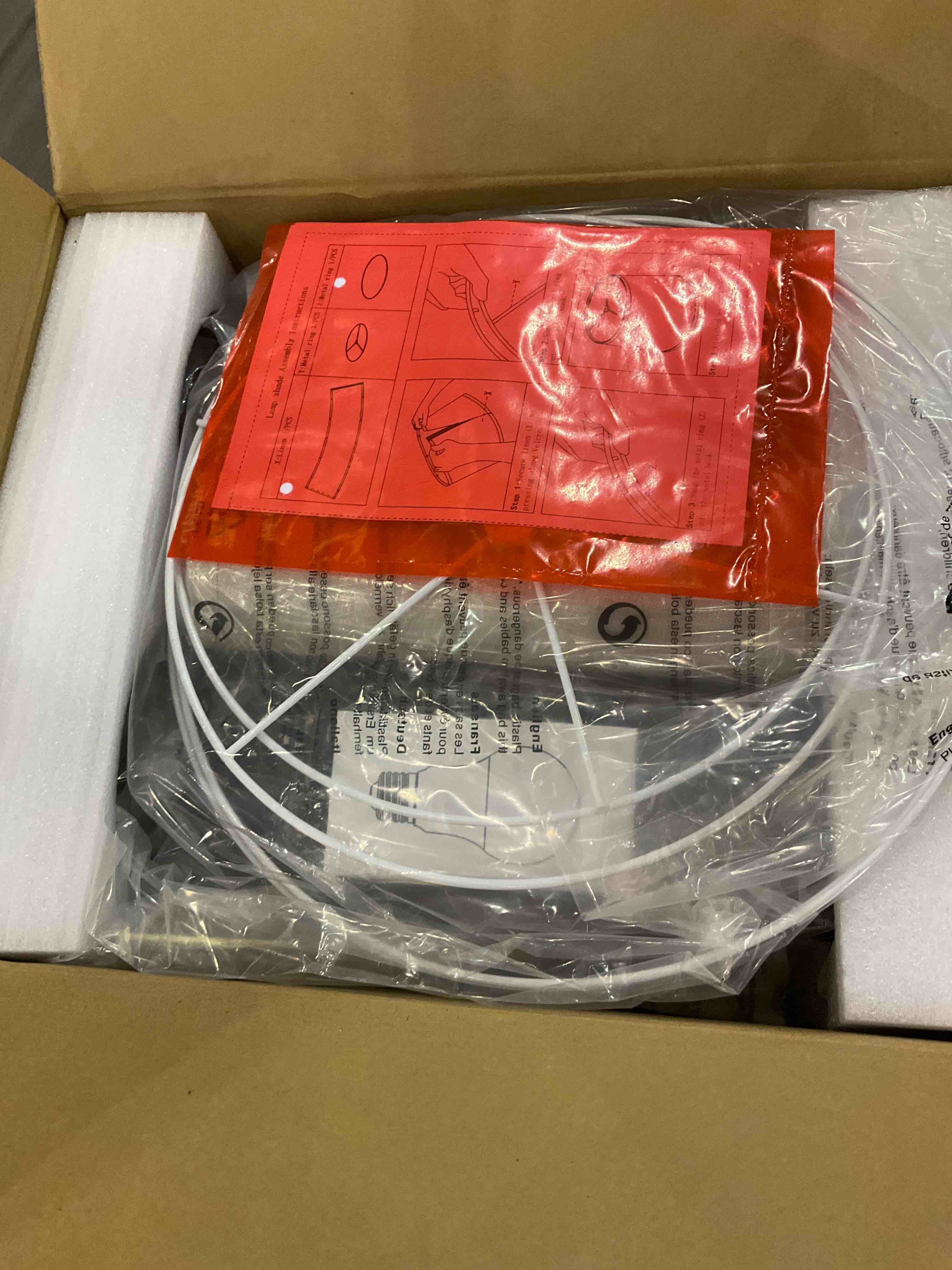 https://s3.amazonaws.com/lotting-images-prod/BargainHunt/EXS01175715_1709322654390.jpeg