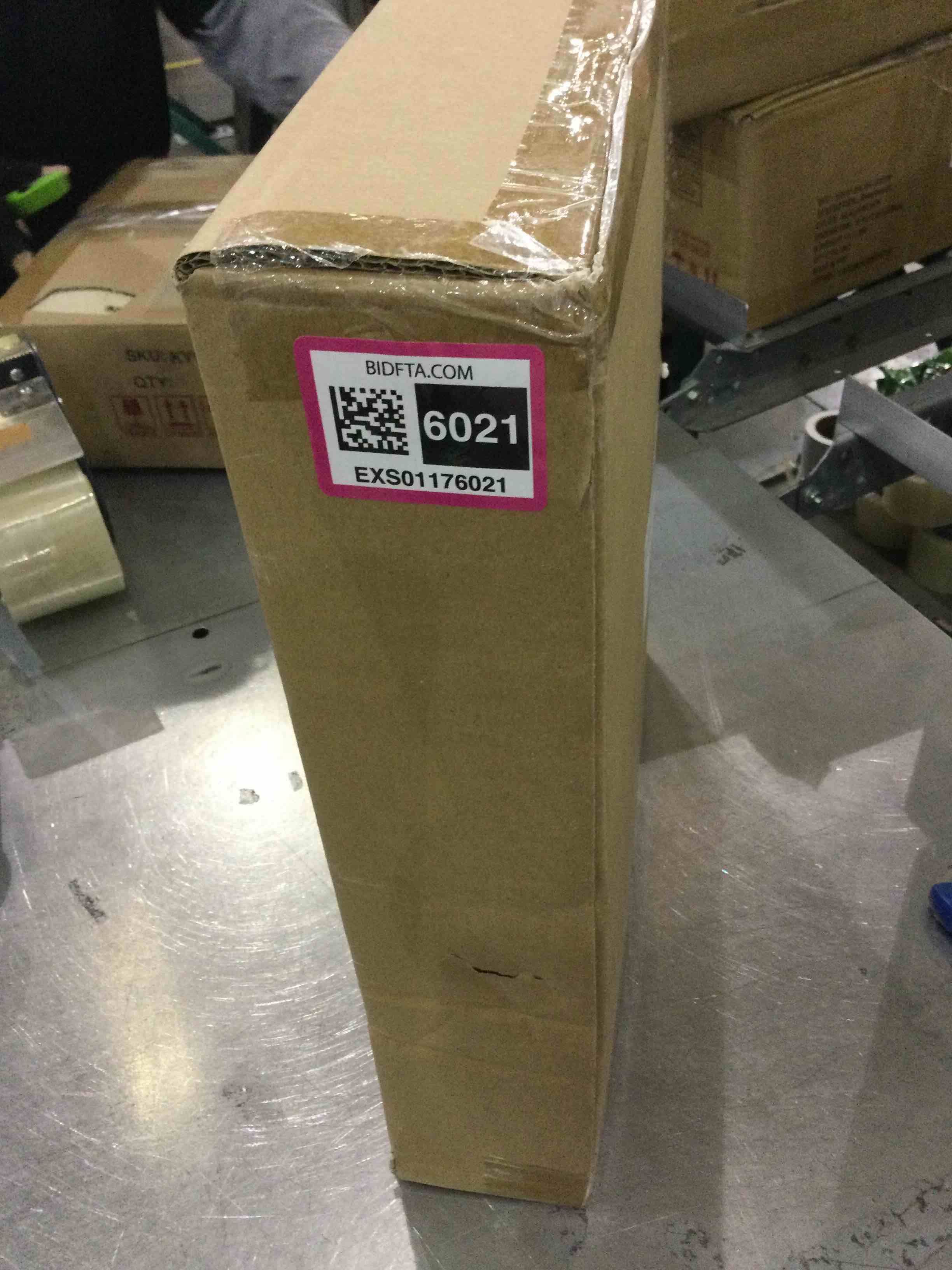 https://s3.amazonaws.com/lotting-images-prod/BargainHunt/EXS01176021_1708955191083.jpeg