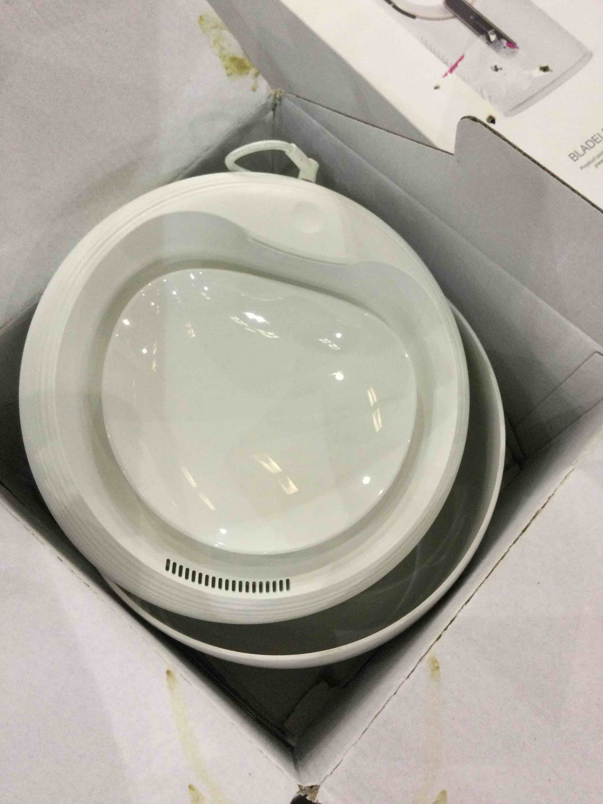 https://s3.amazonaws.com/lotting-images-prod/BargainHunt/EXS01176023_1708955506572.jpeg