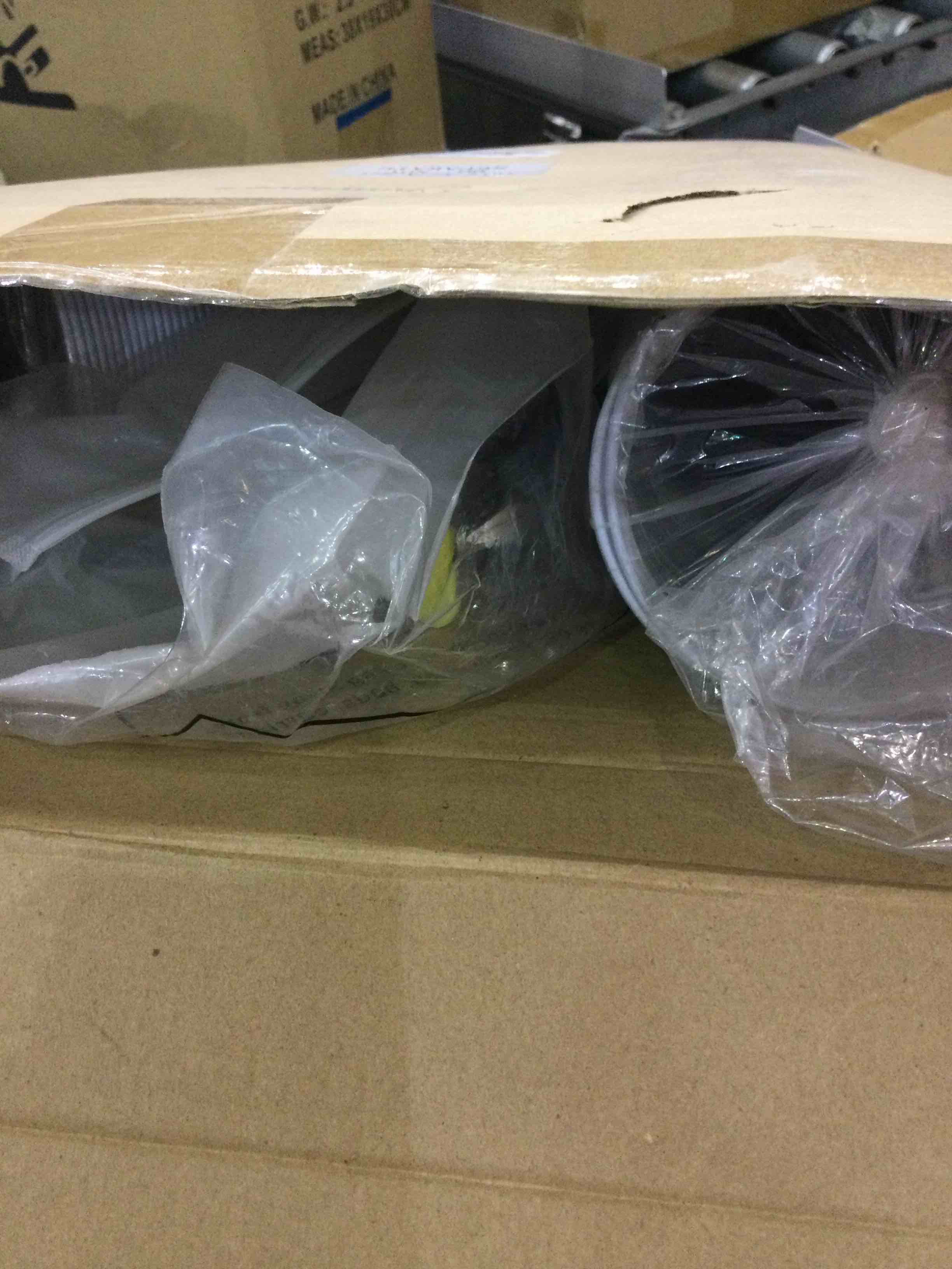 https://s3.amazonaws.com/lotting-images-prod/BargainHunt/EXS01176033_1708958587747.jpeg