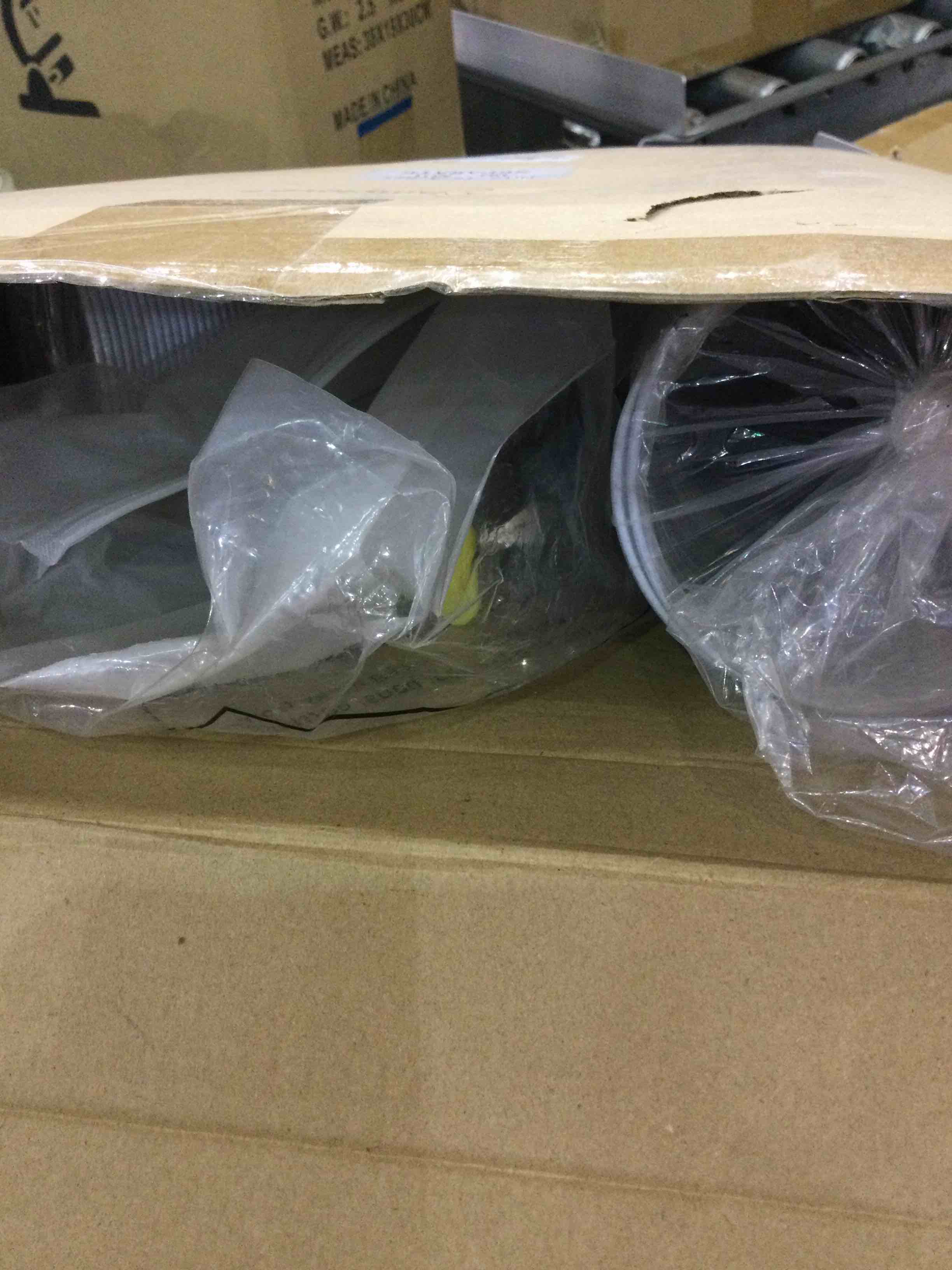 https://s3.amazonaws.com/lotting-images-prod/BargainHunt/EXS01176033_1708958589652.jpeg