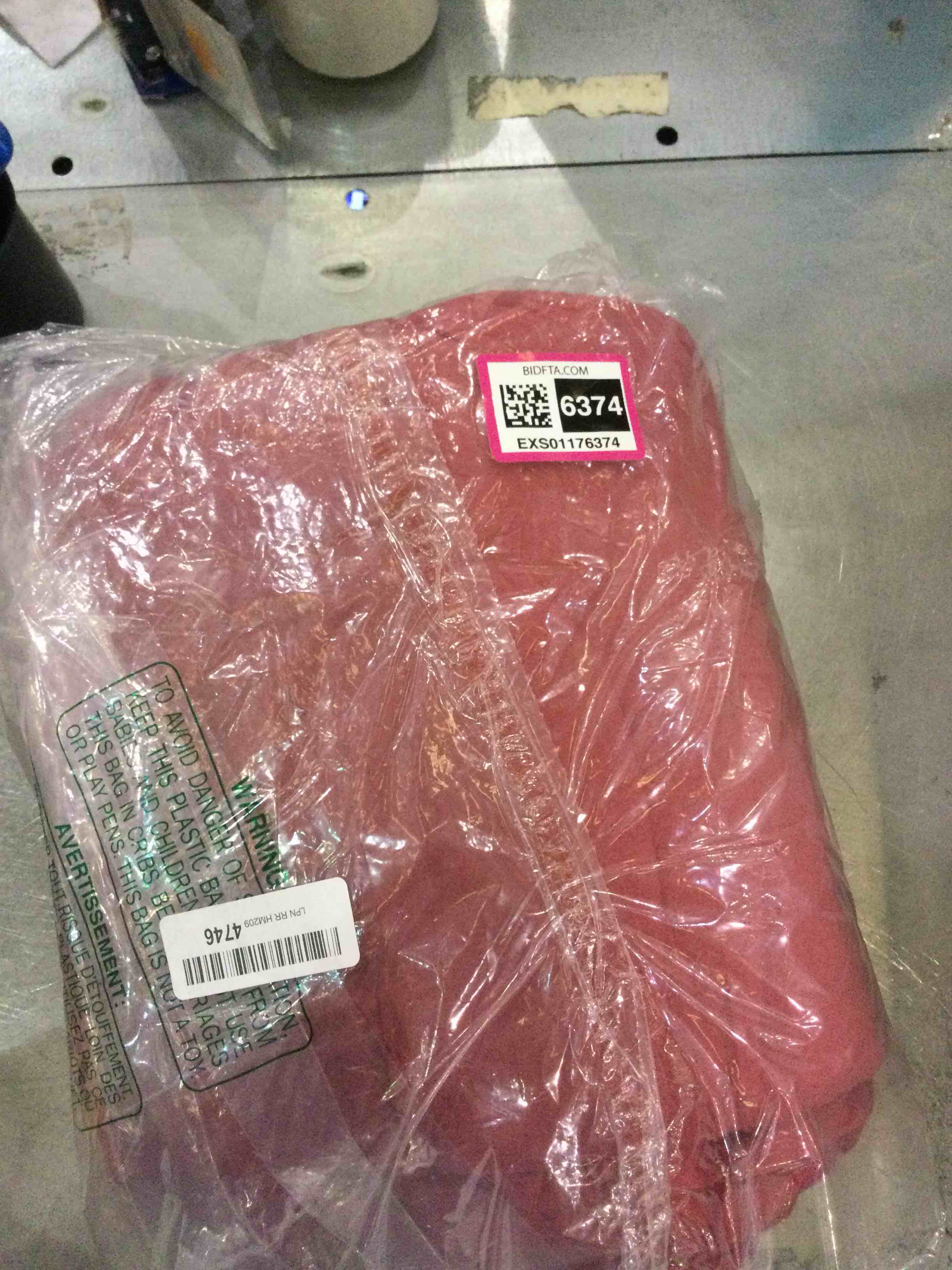 https://s3.amazonaws.com/lotting-images-prod/BargainHunt/EXS01176374_1709059719521.jpeg