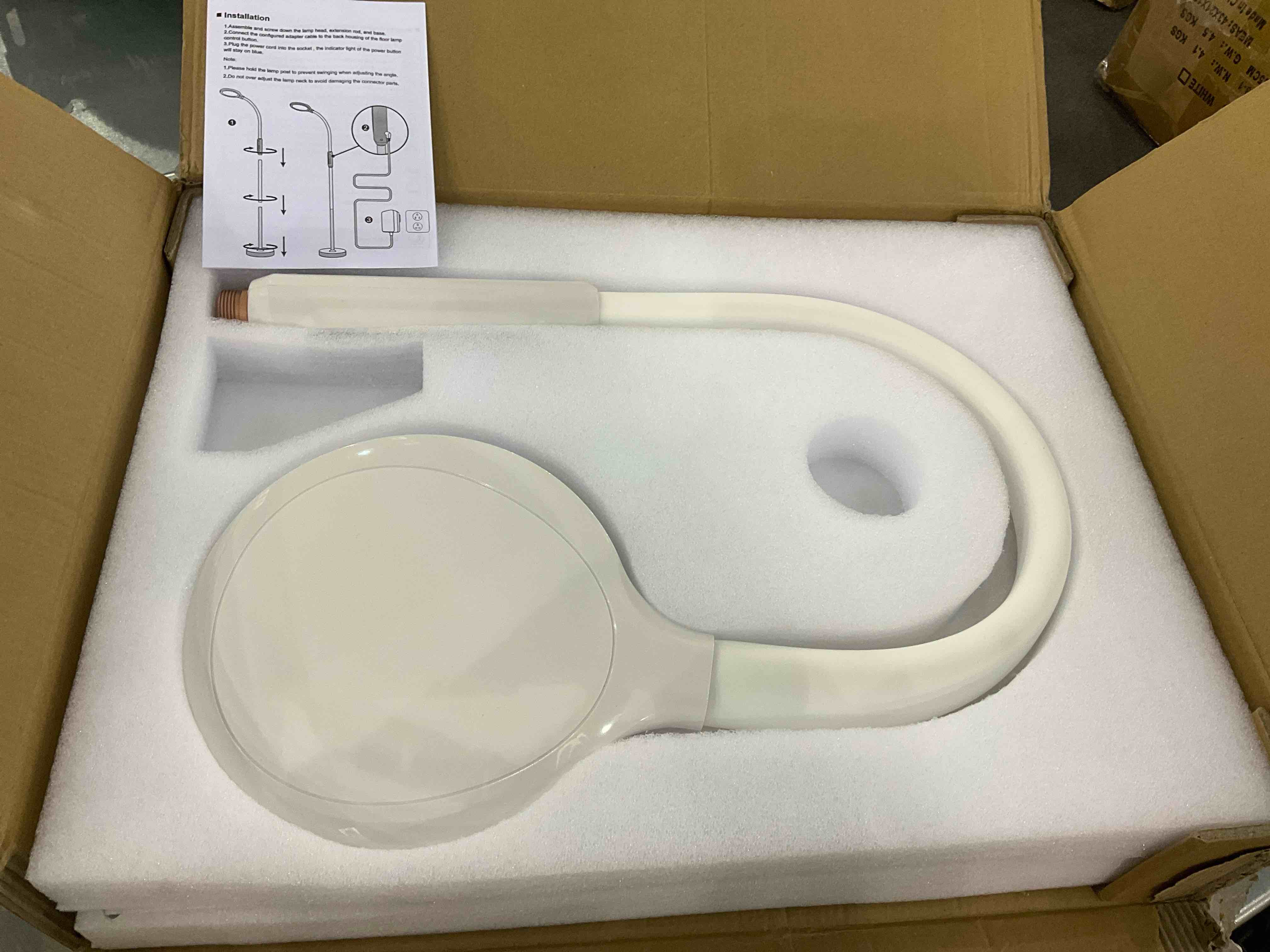 https://s3.amazonaws.com/lotting-images-prod/BargainHunt/EXS01176547_1709041045712.jpeg