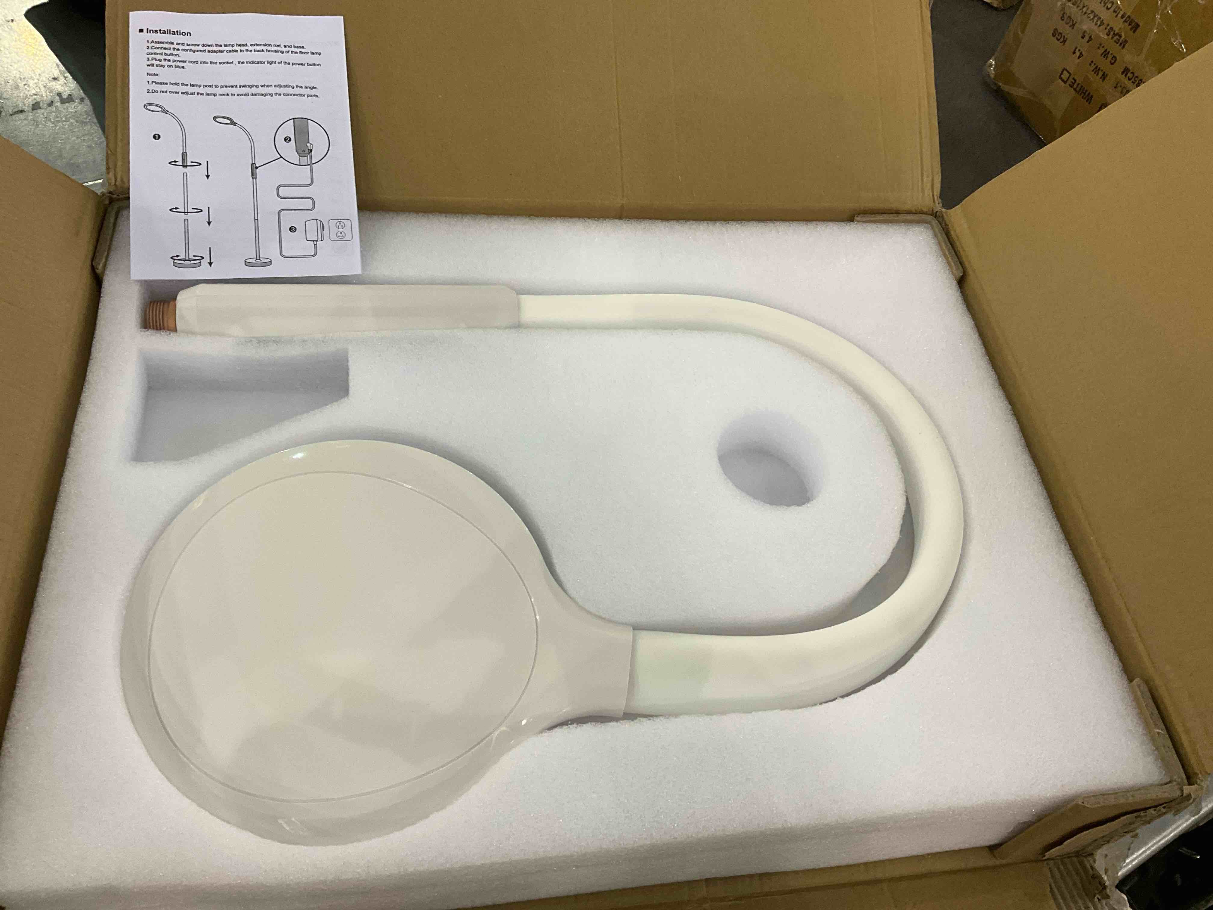 https://s3.amazonaws.com/lotting-images-prod/BargainHunt/EXS01176547_1709041048529.jpeg