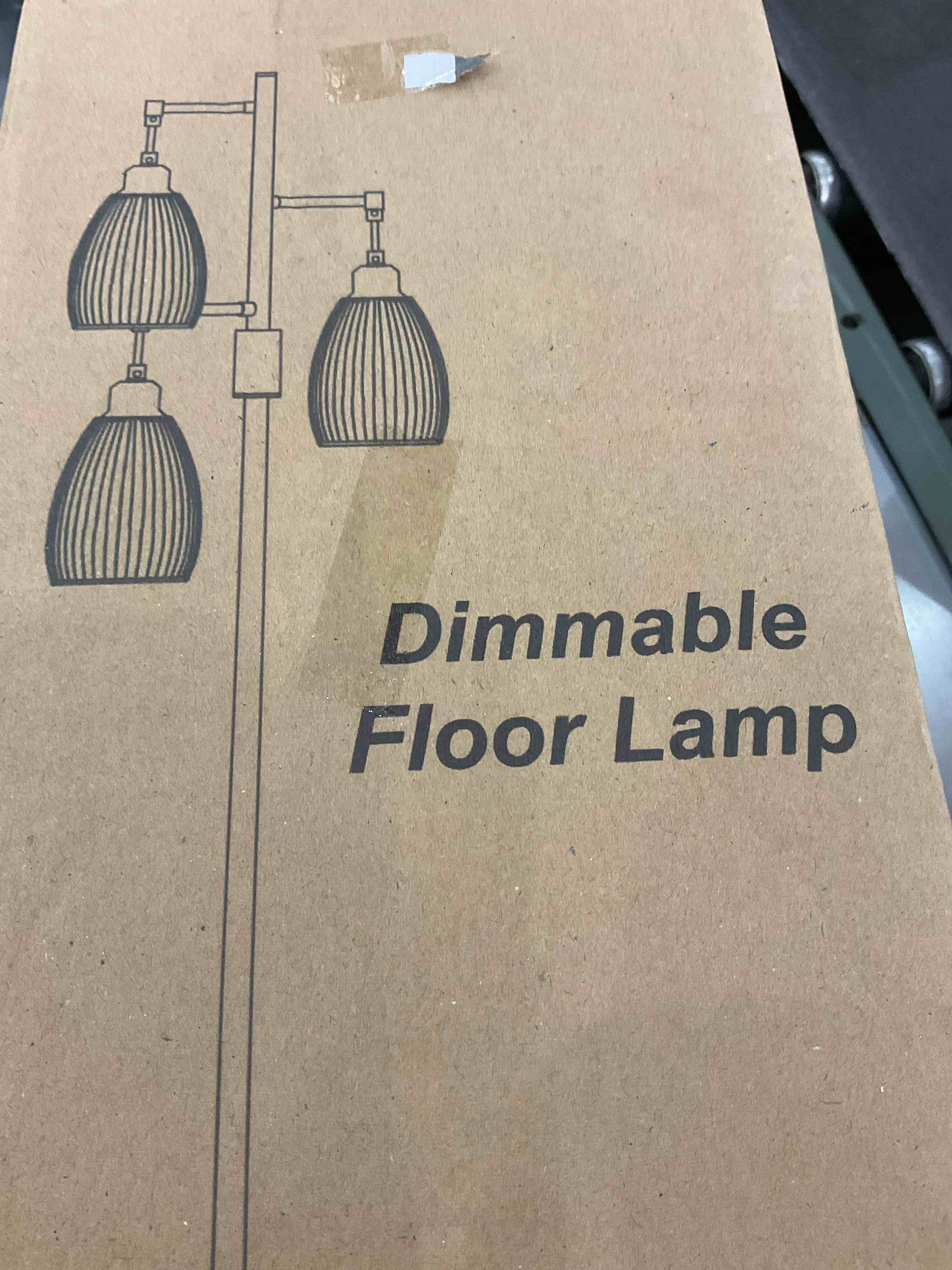 https://s3.amazonaws.com/lotting-images-prod/BargainHunt/EXS01176577_1709046746103.jpeg