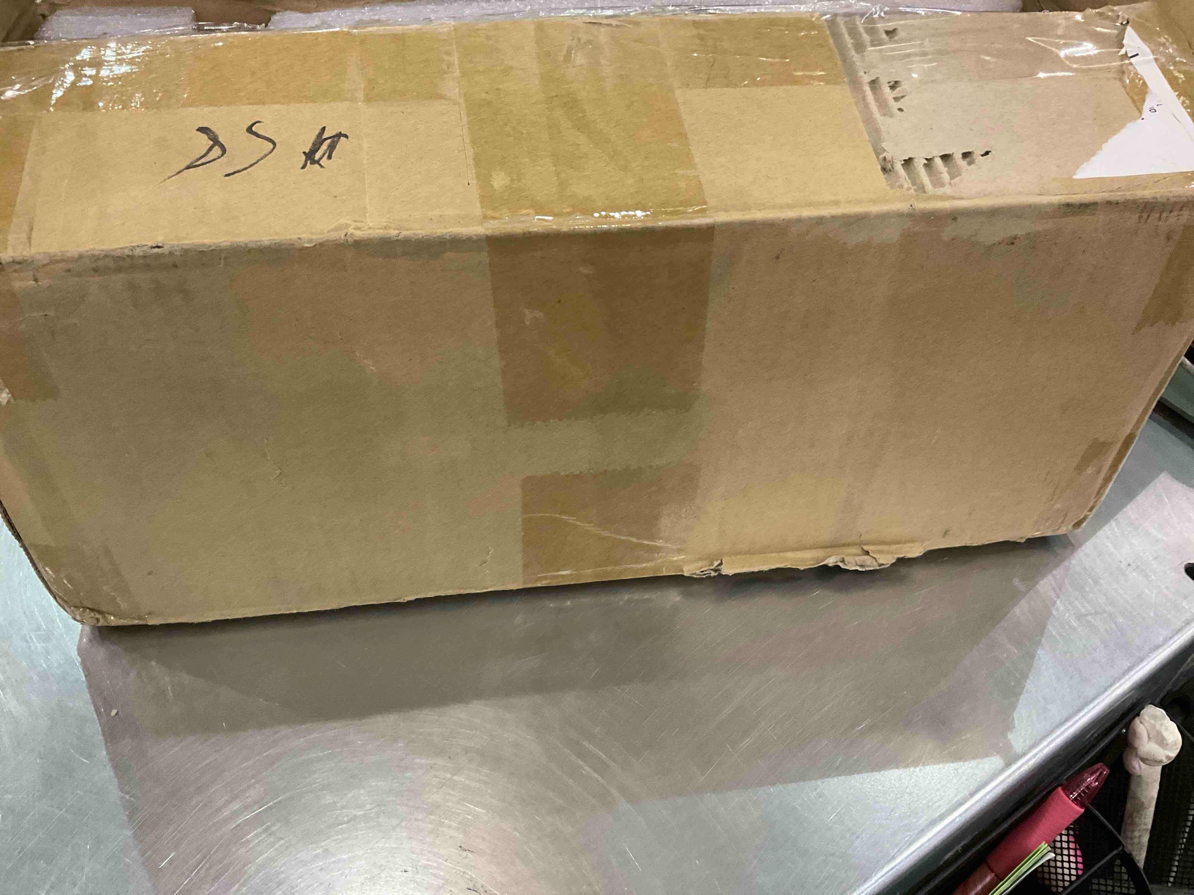 https://s3.amazonaws.com/lotting-images-prod/BargainHunt/EXS01176613_1709052254331.jpeg