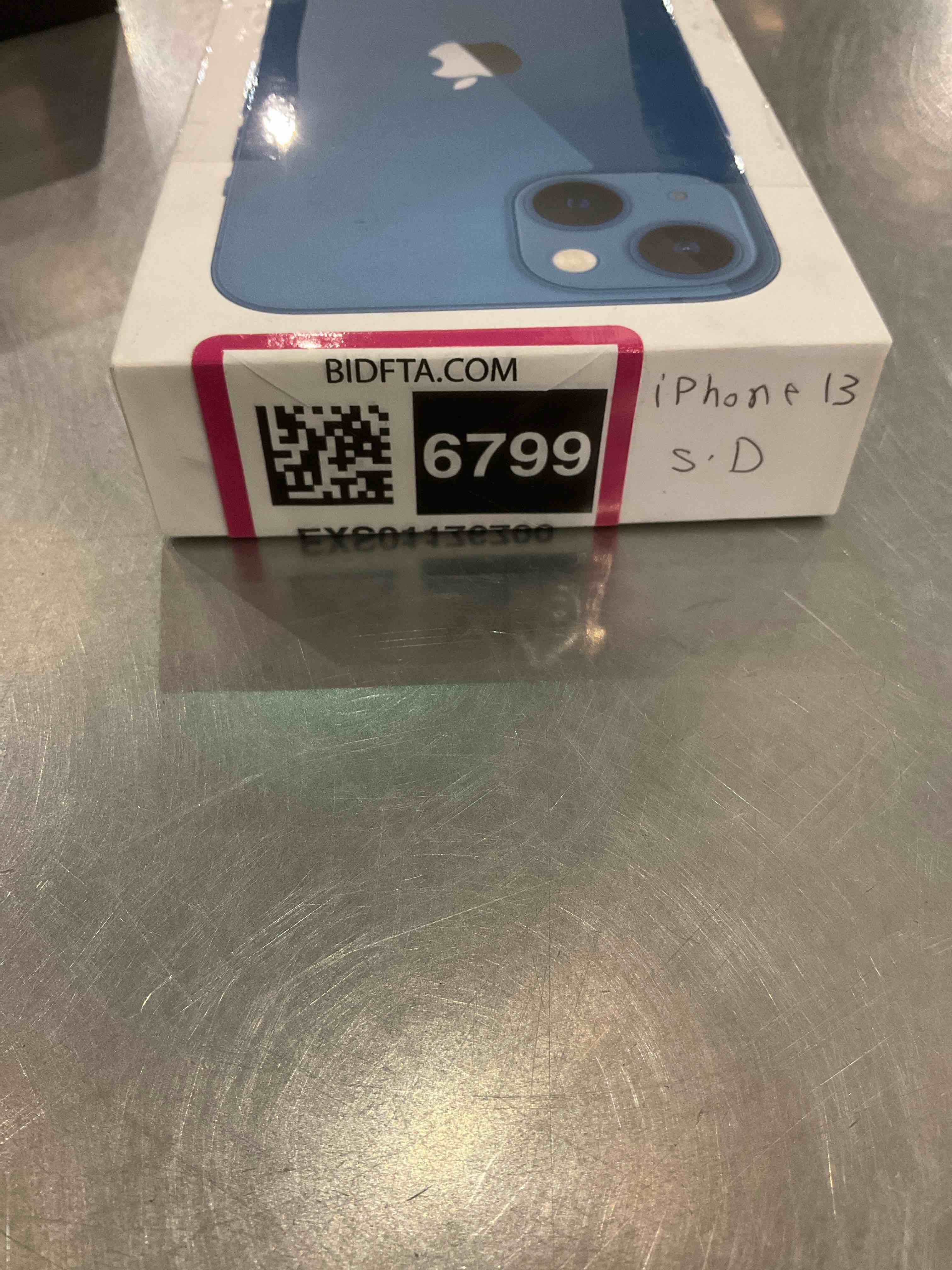 https://s3.amazonaws.com/lotting-images-prod/BargainHunt/EXS01176799_1709142940618.jpeg