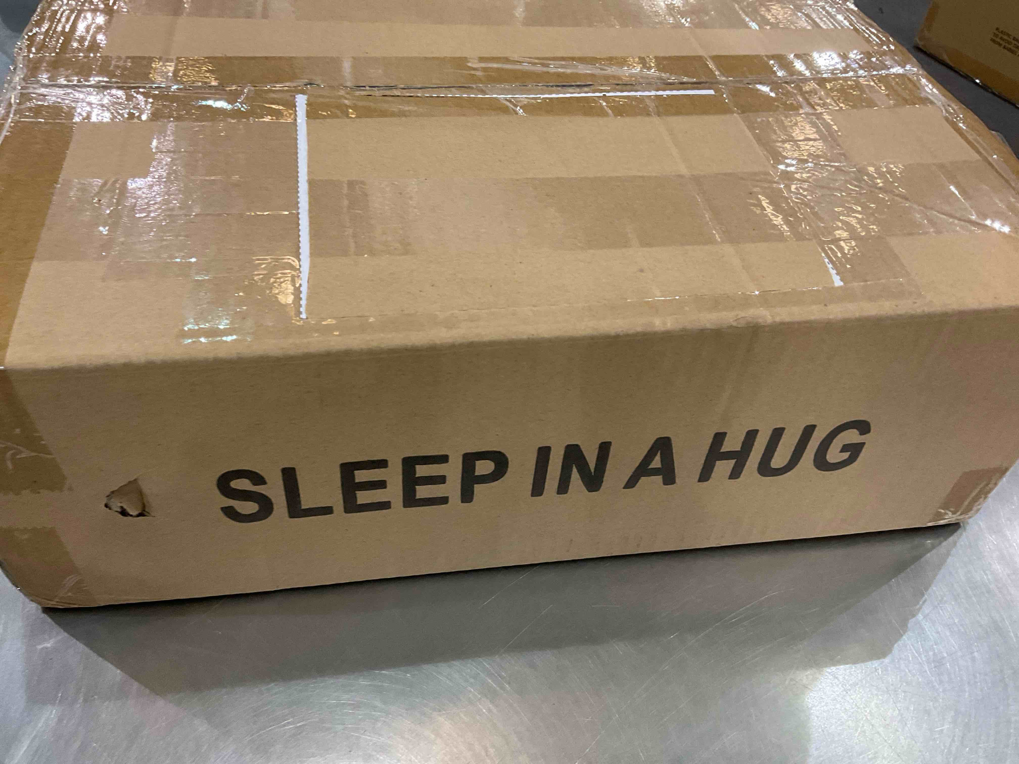 https://s3.amazonaws.com/lotting-images-prod/BargainHunt/EXS01176868_1709230212018.jpeg
