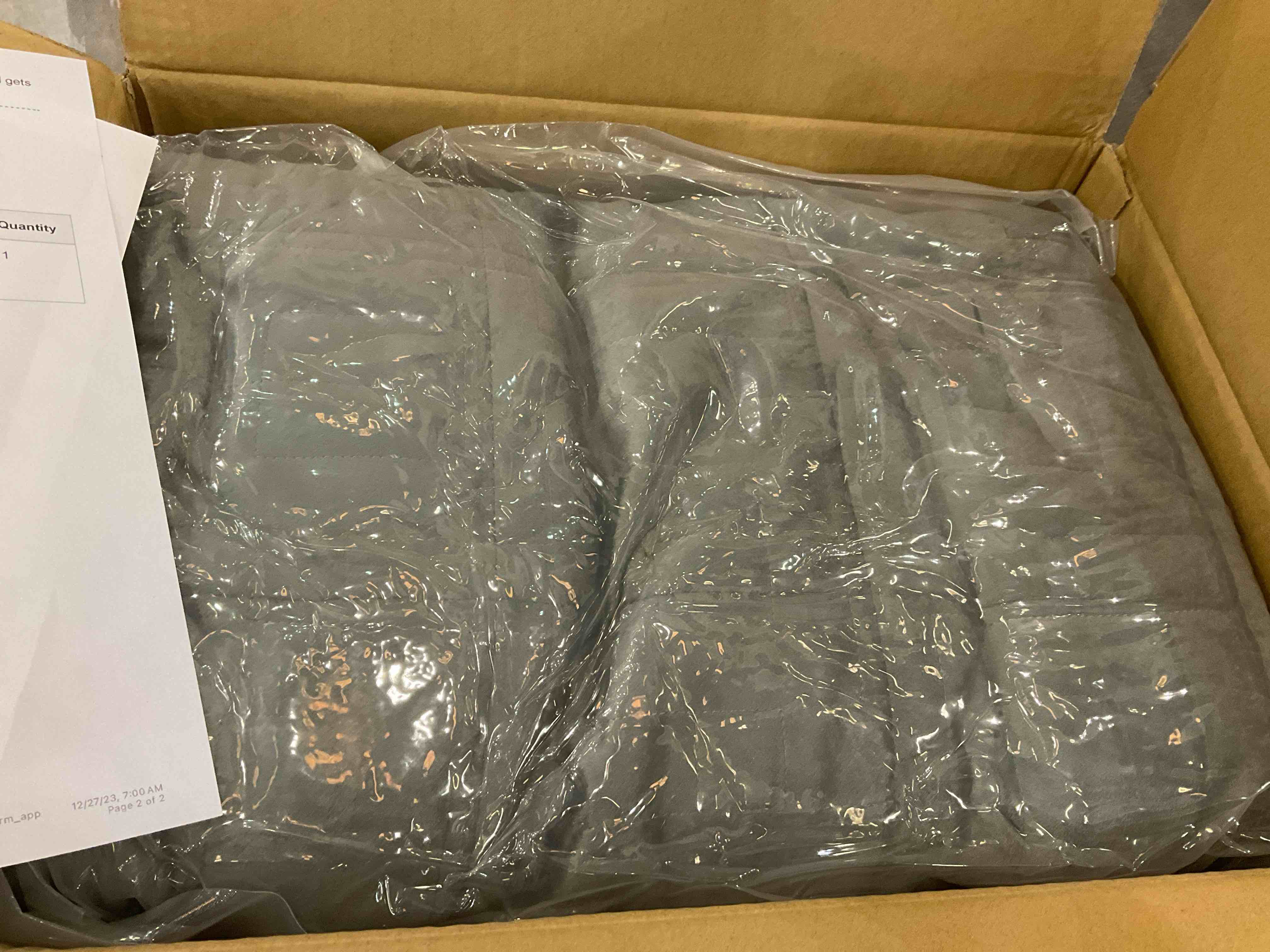 https://s3.amazonaws.com/lotting-images-prod/BargainHunt/EXS01176868_1709230246277.jpeg