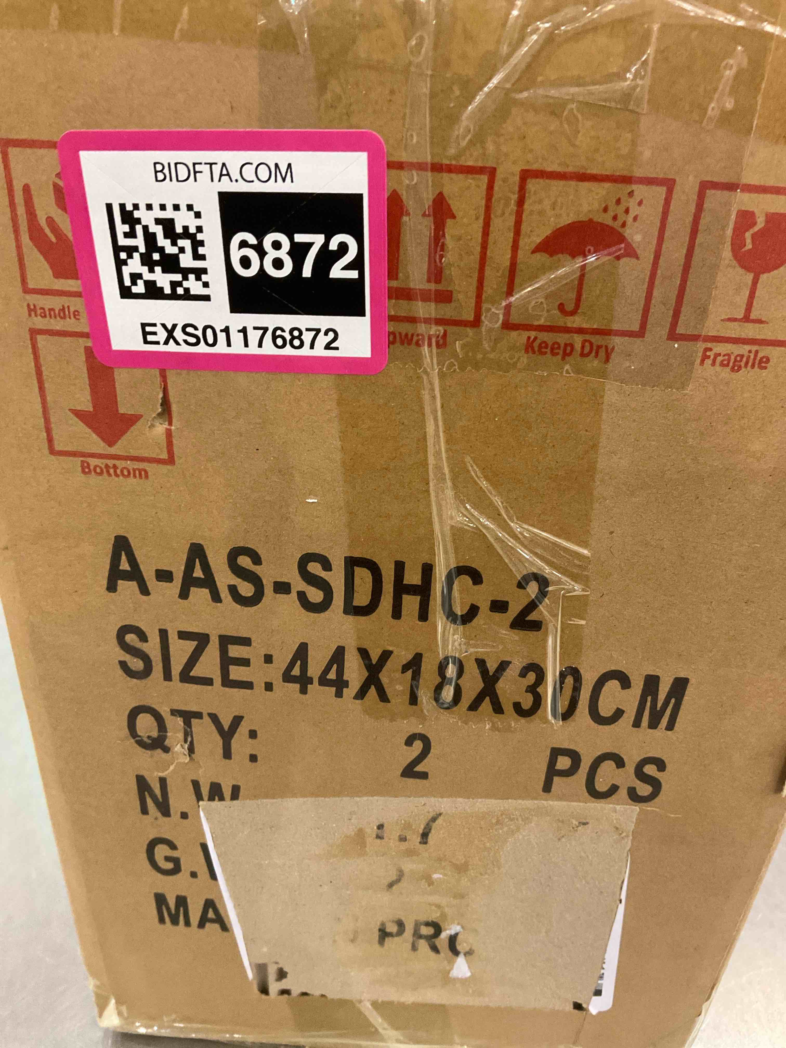 https://s3.amazonaws.com/lotting-images-prod/BargainHunt/EXS01176872_1709230654208.jpeg
