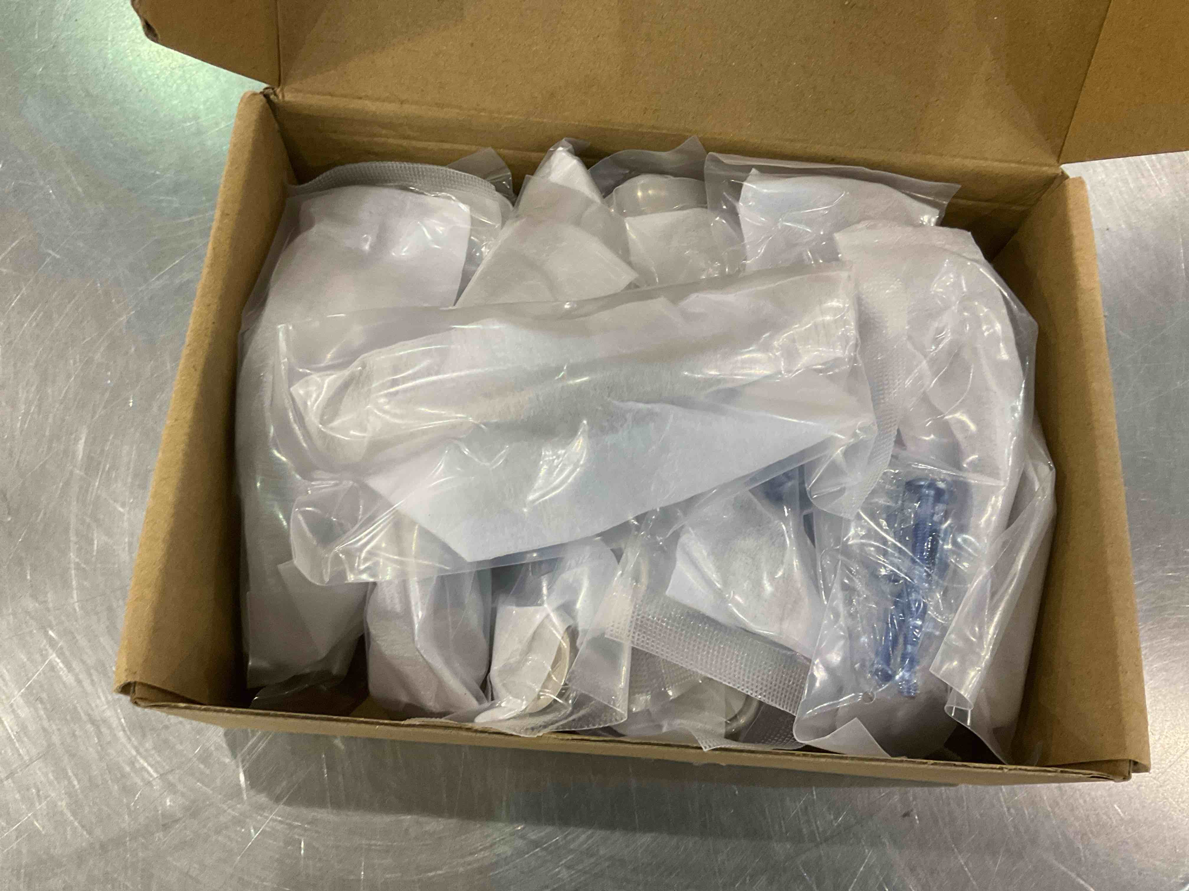https://s3.amazonaws.com/lotting-images-prod/BargainHunt/EXS01176918_1709295374274.jpeg