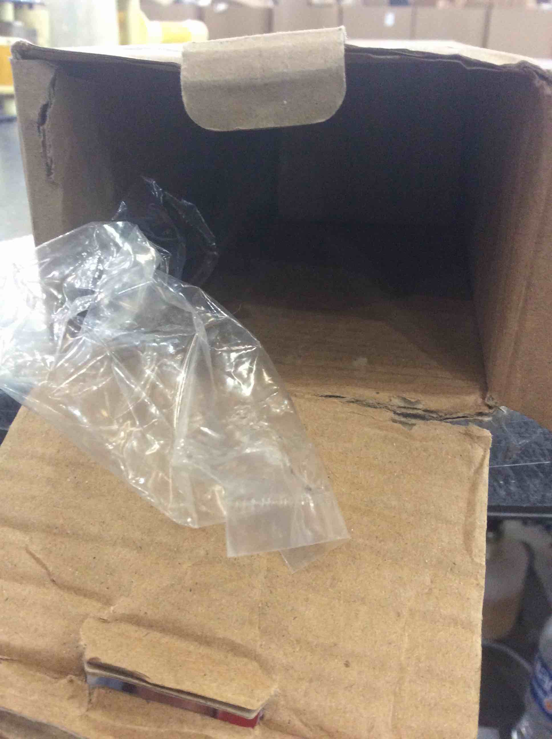 https://s3.amazonaws.com/lotting-images-prod/BargainHunt/EXS01177107_1708013250604.jpeg