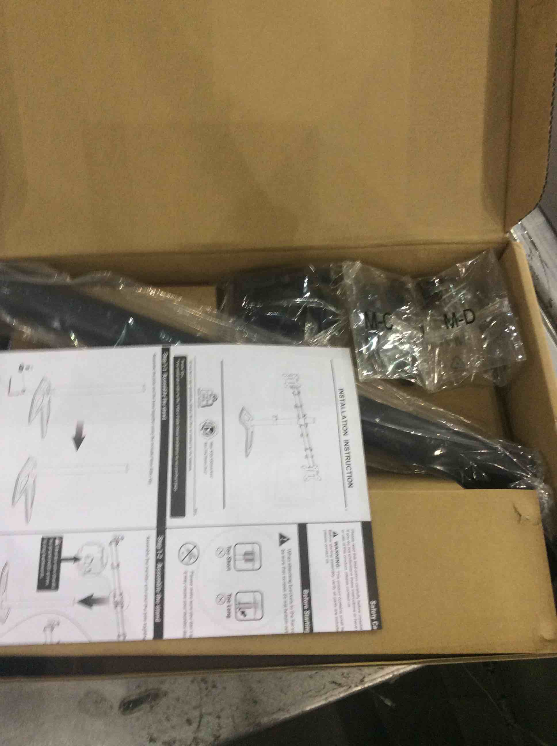 https://s3.amazonaws.com/lotting-images-prod/BargainHunt/EXS01177218_1708346317999.jpeg