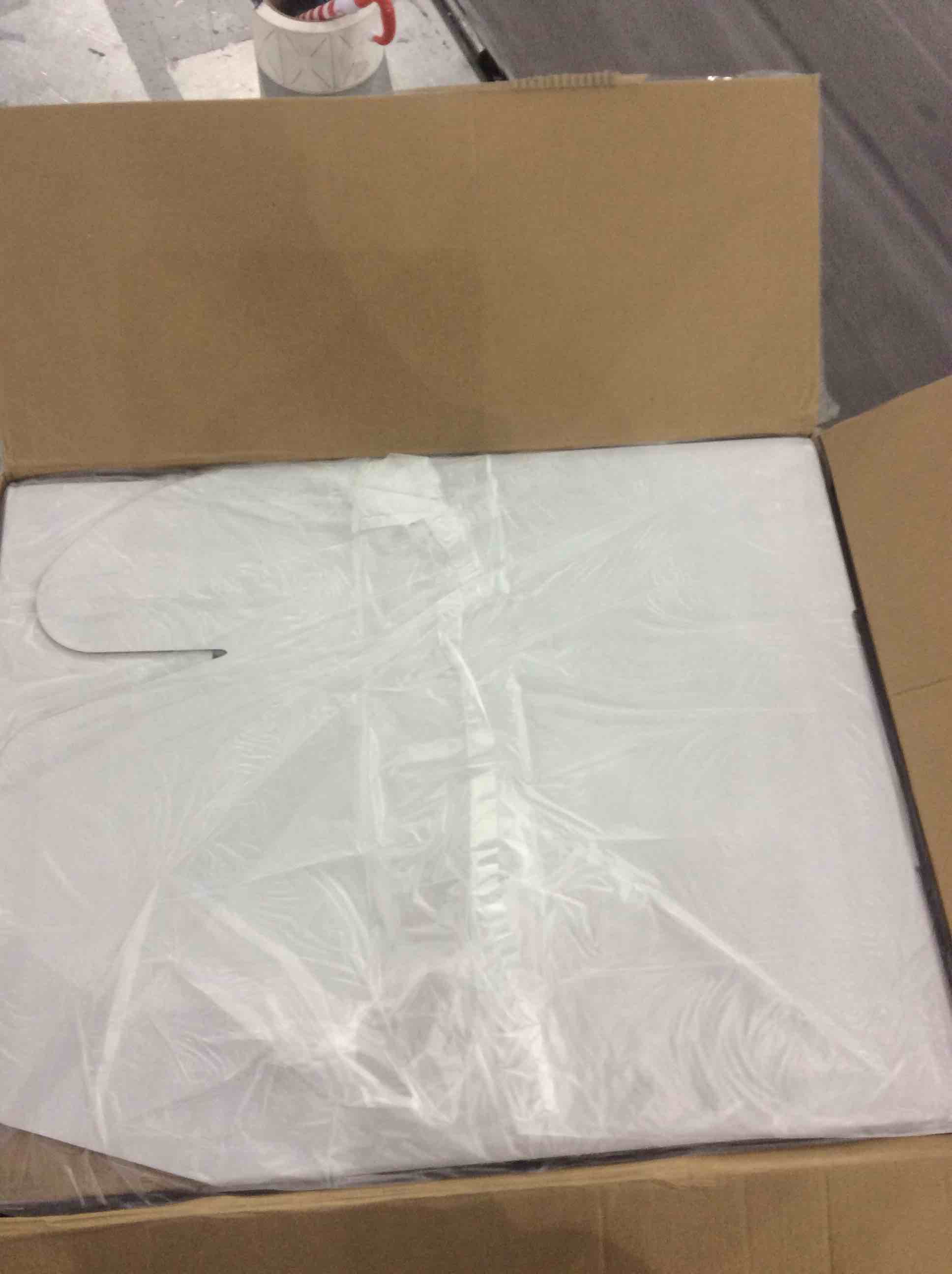 https://s3.amazonaws.com/lotting-images-prod/BargainHunt/EXS01177219_1708346377268.jpeg