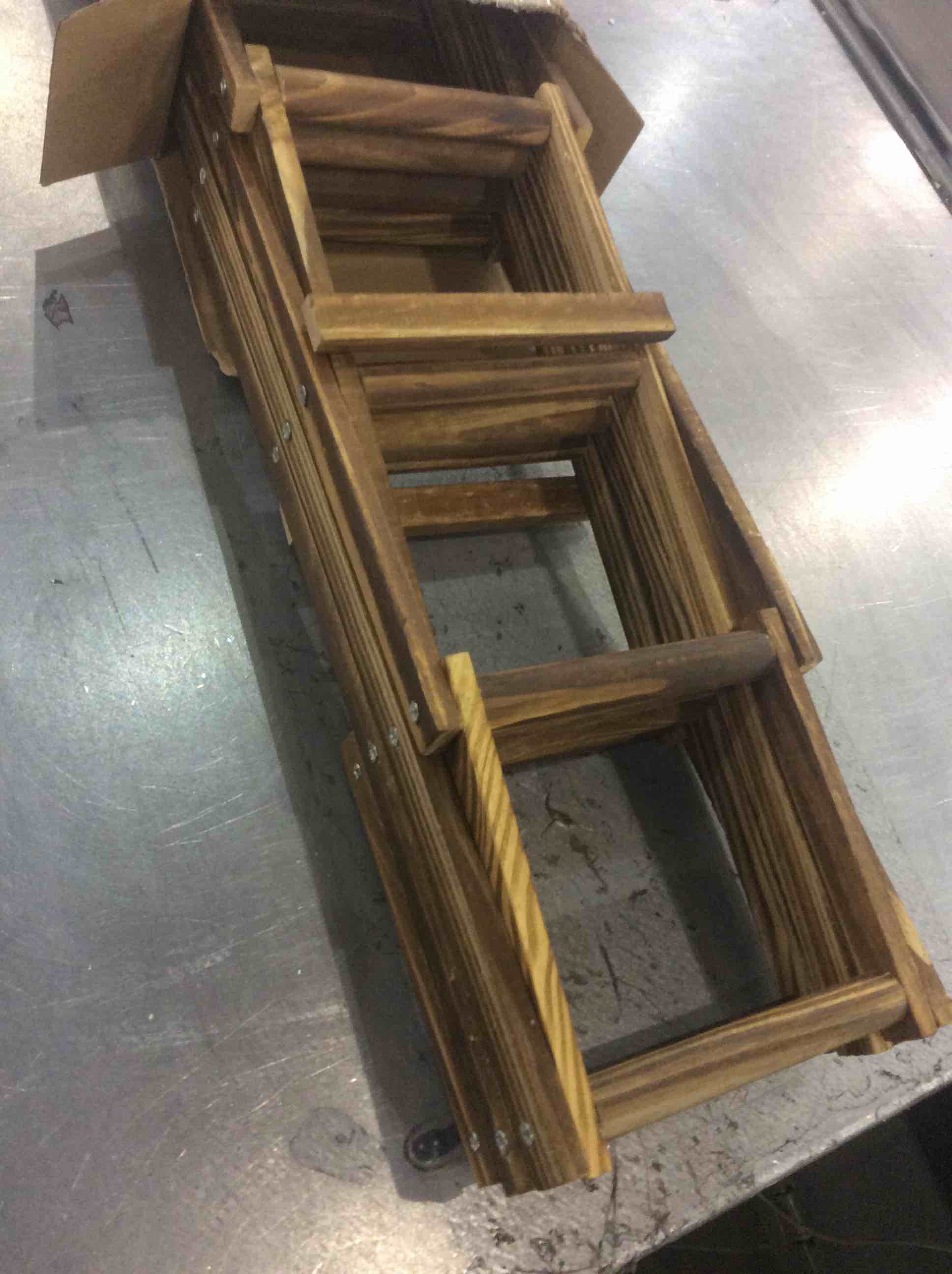 https://s3.amazonaws.com/lotting-images-prod/BargainHunt/EXS01177222_1708346618076.jpeg