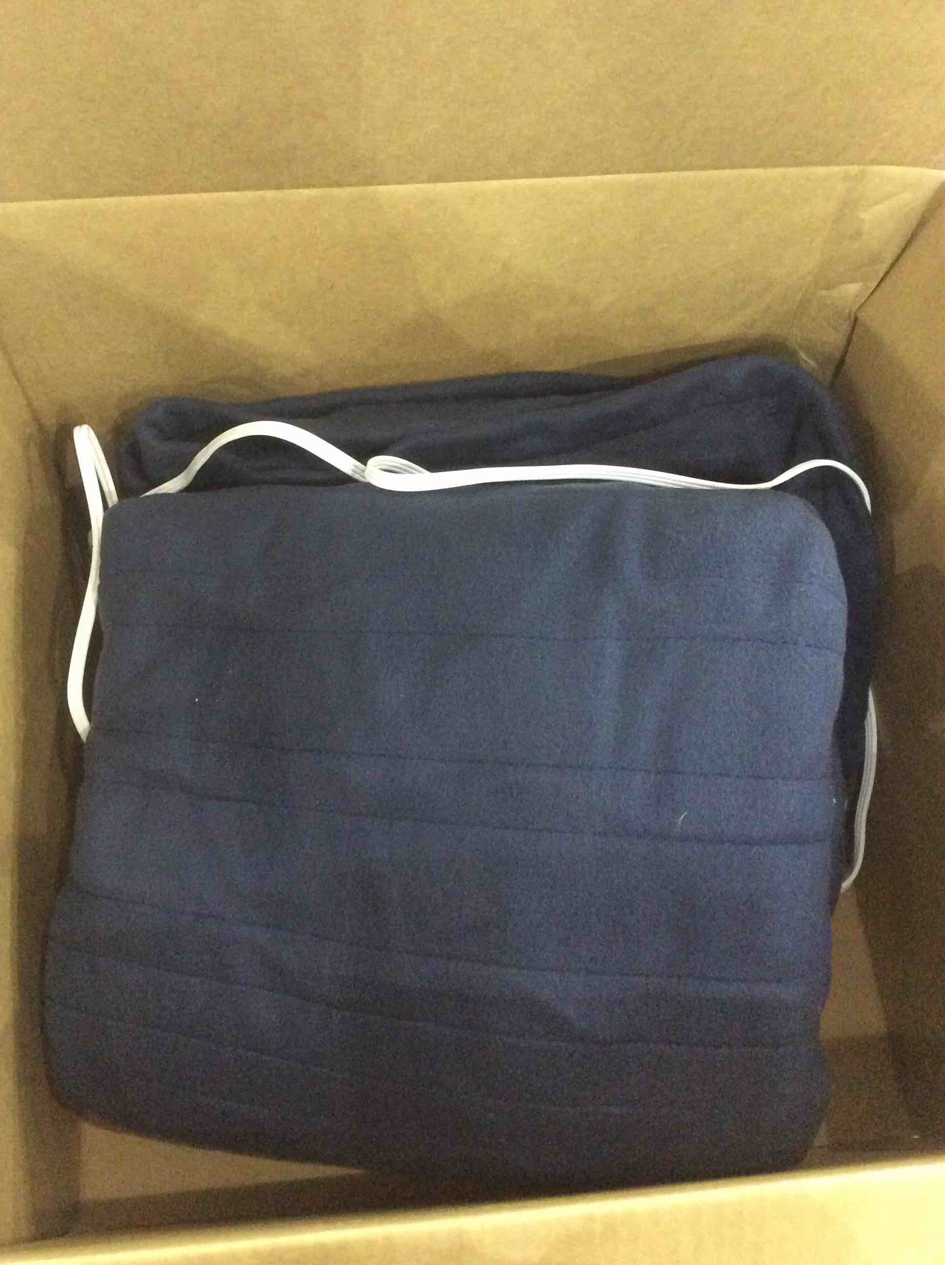 https://s3.amazonaws.com/lotting-images-prod/BargainHunt/EXS01177240_1708348215811.jpeg