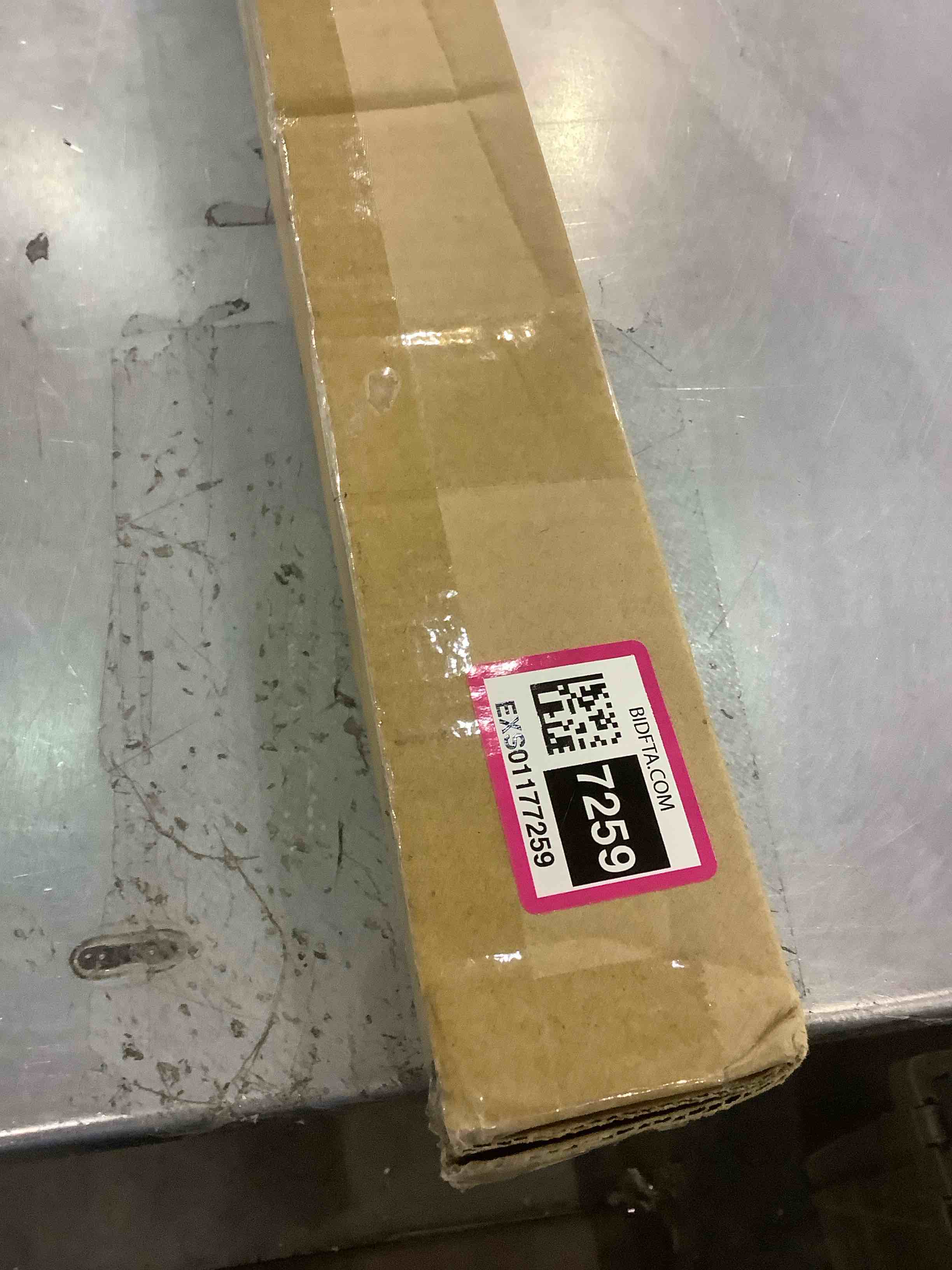 https://s3.amazonaws.com/lotting-images-prod/BargainHunt/EXS01177259_1708432934749.jpeg