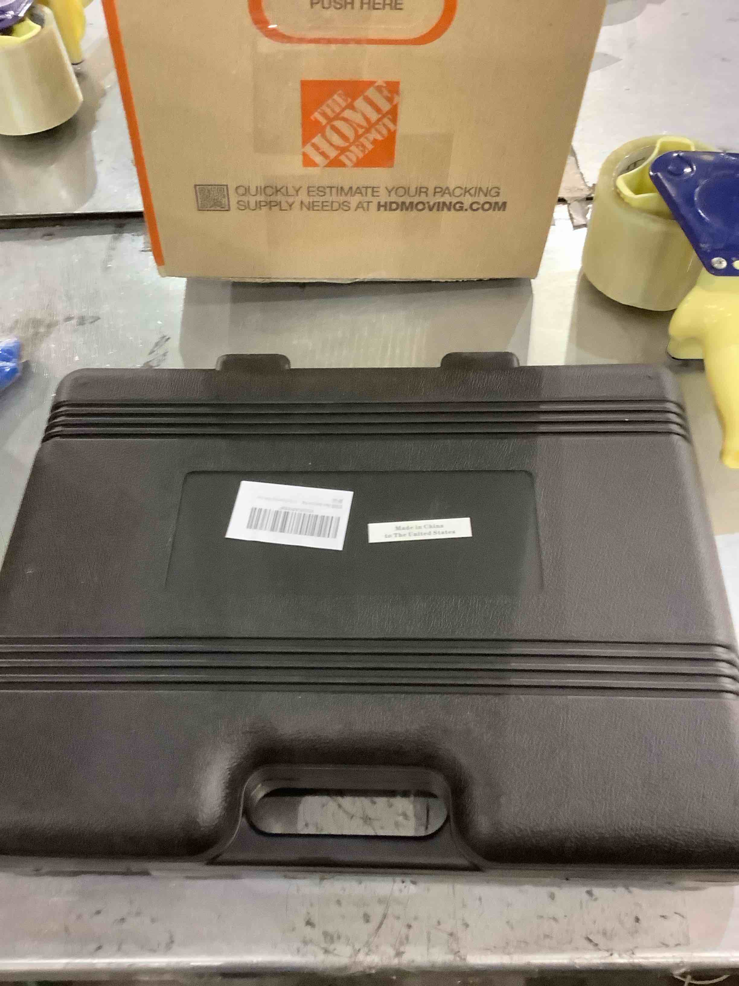https://s3.amazonaws.com/lotting-images-prod/BargainHunt/EXS01177462_1708605854907.jpeg