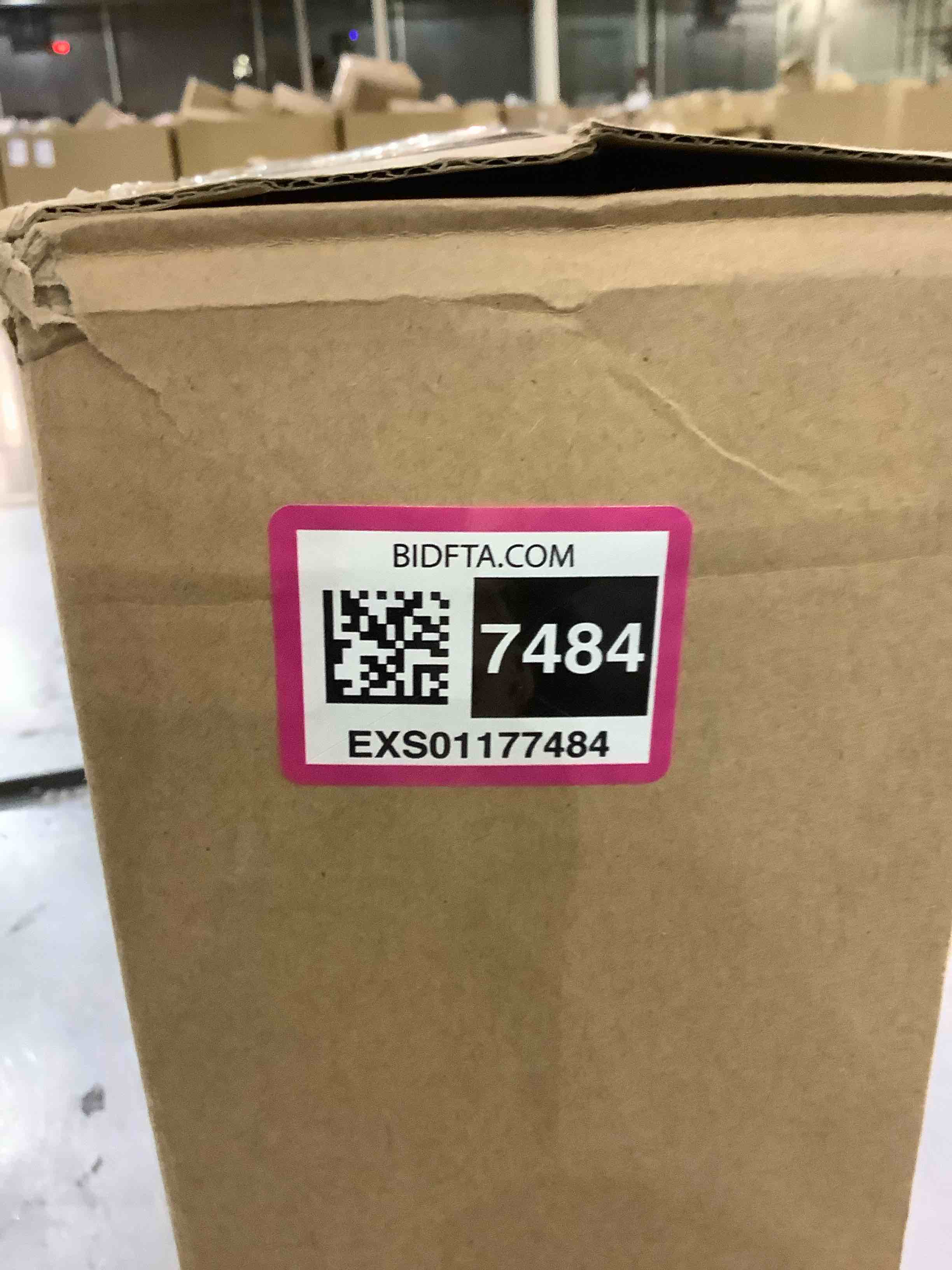 https://s3.amazonaws.com/lotting-images-prod/BargainHunt/EXS01177484_1708607418917.jpeg