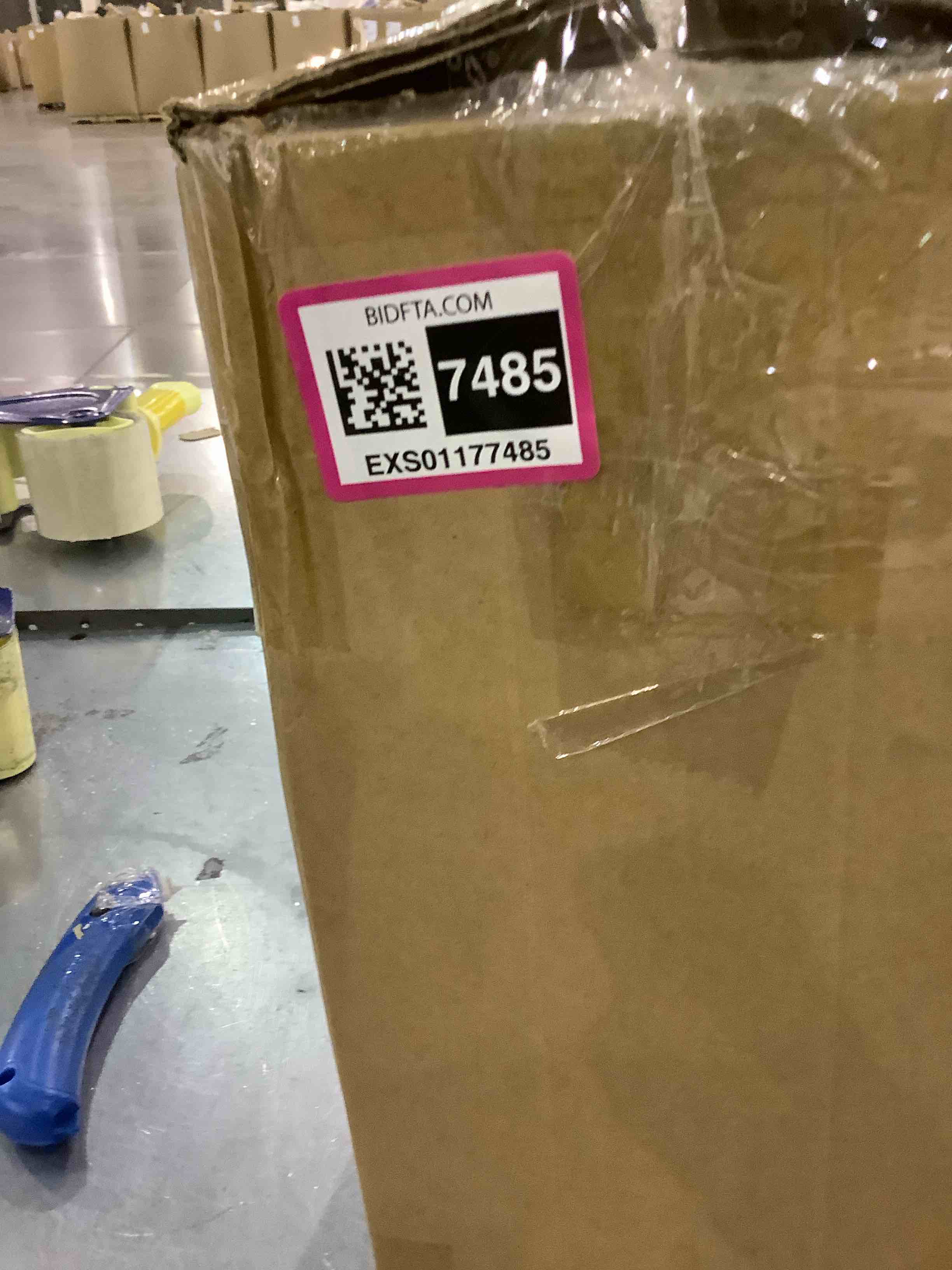 https://s3.amazonaws.com/lotting-images-prod/BargainHunt/EXS01177485_1708607482387.jpeg