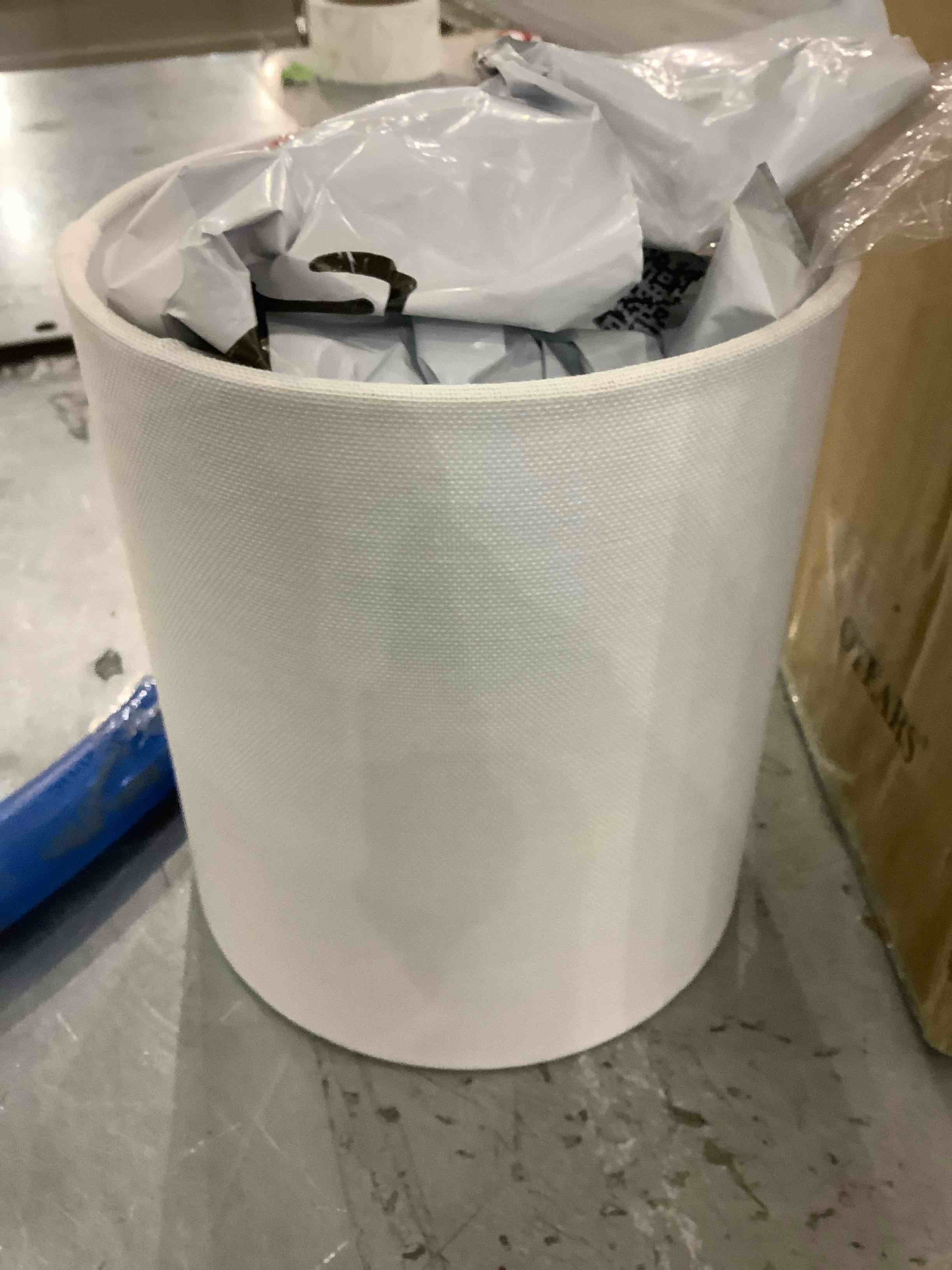 https://s3.amazonaws.com/lotting-images-prod/BargainHunt/EXS01177496_1708608488666.jpeg