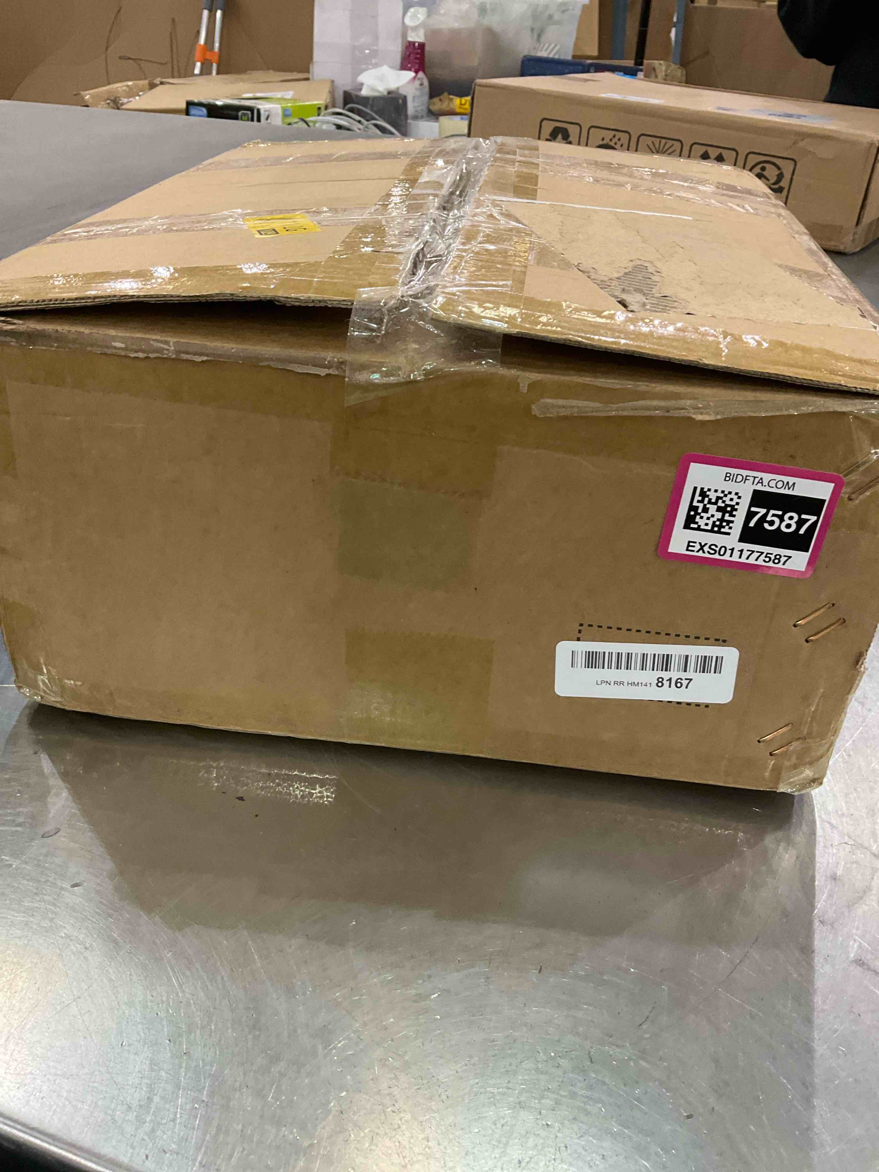 https://s3.amazonaws.com/lotting-images-prod/BargainHunt/EXS01177587_1709044593812.jpeg