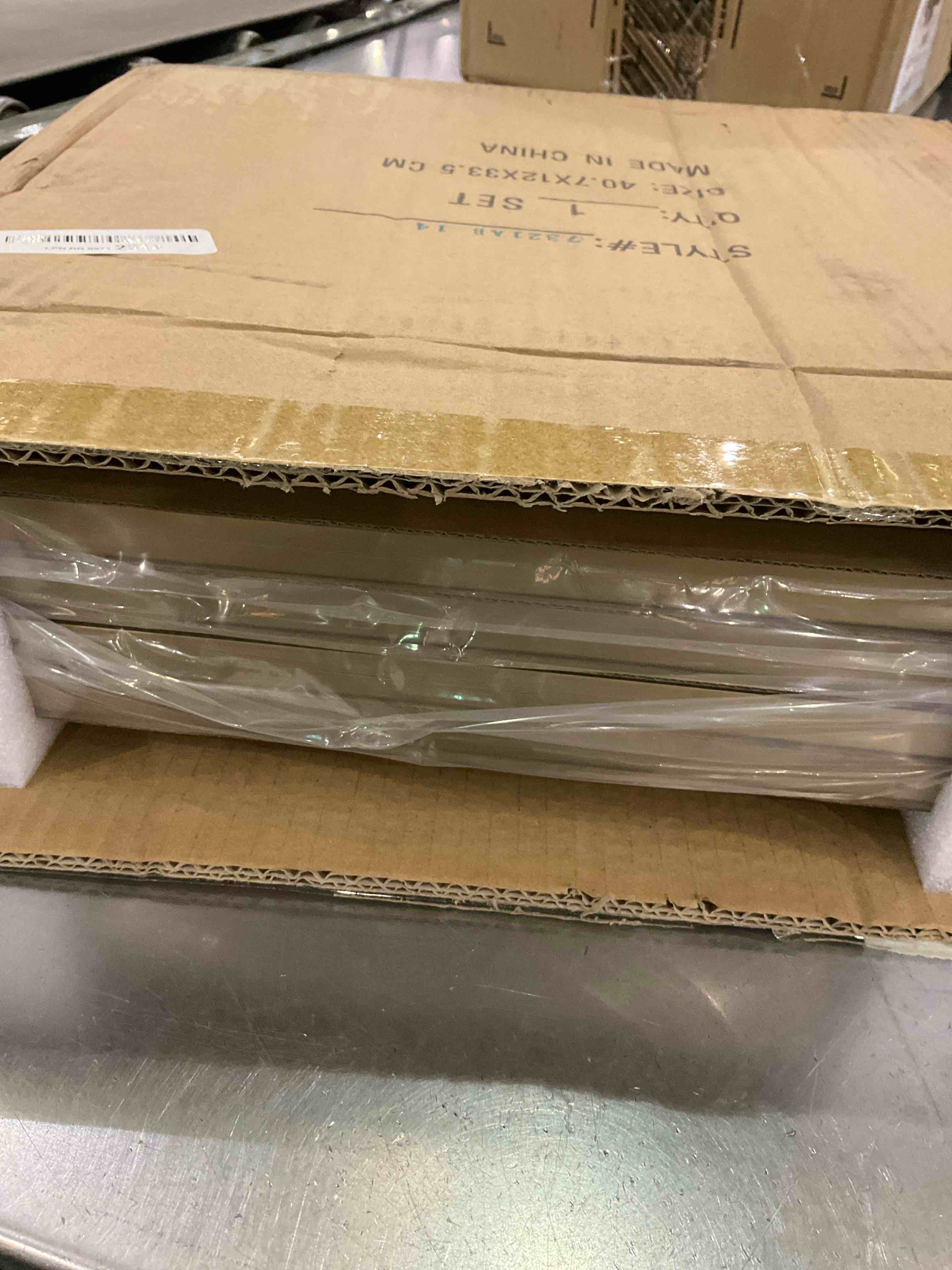 https://s3.amazonaws.com/lotting-images-prod/BargainHunt/EXS01177702_1709058722902.jpeg