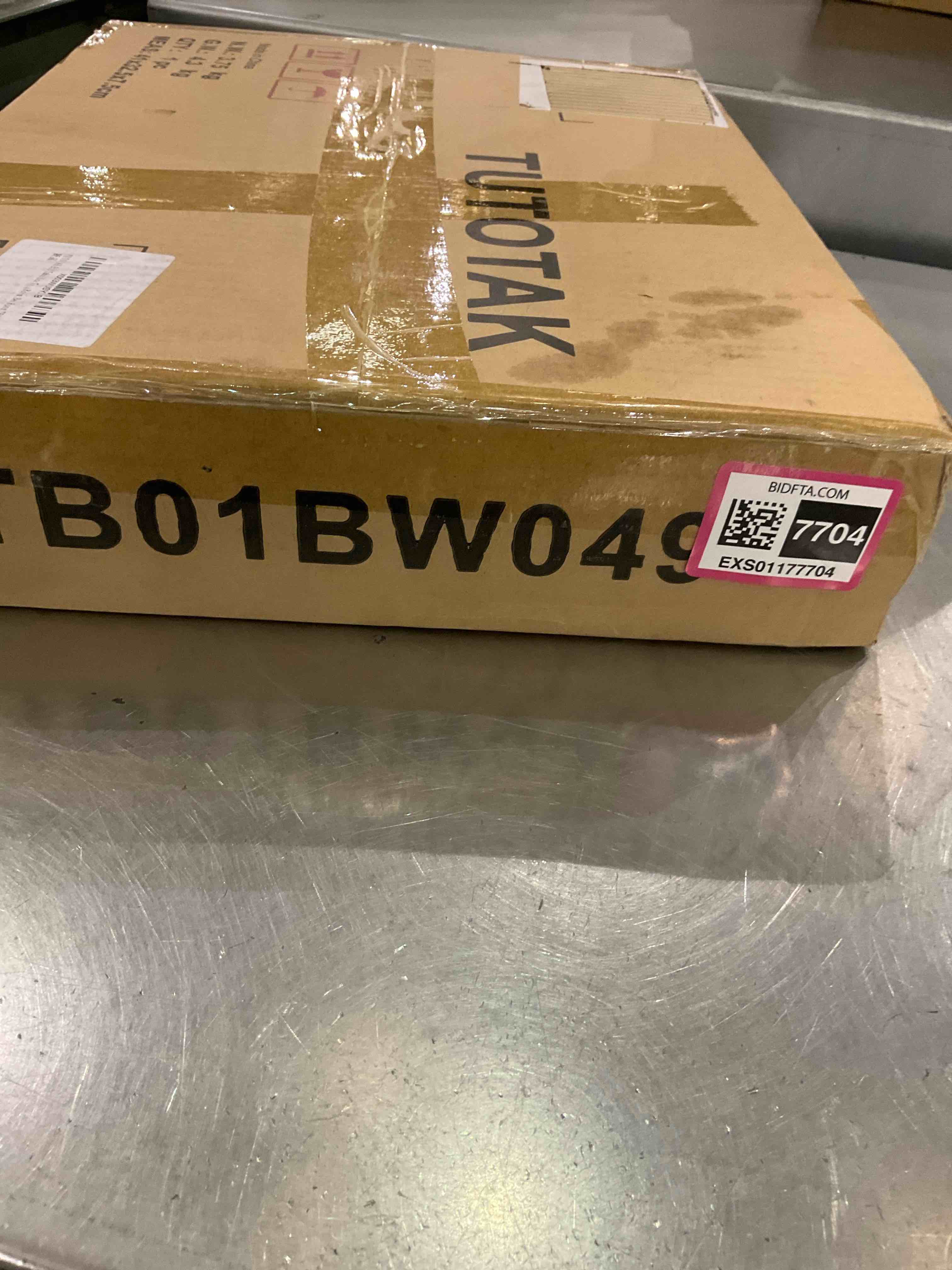 https://s3.amazonaws.com/lotting-images-prod/BargainHunt/EXS01177704_1709058931619.jpeg