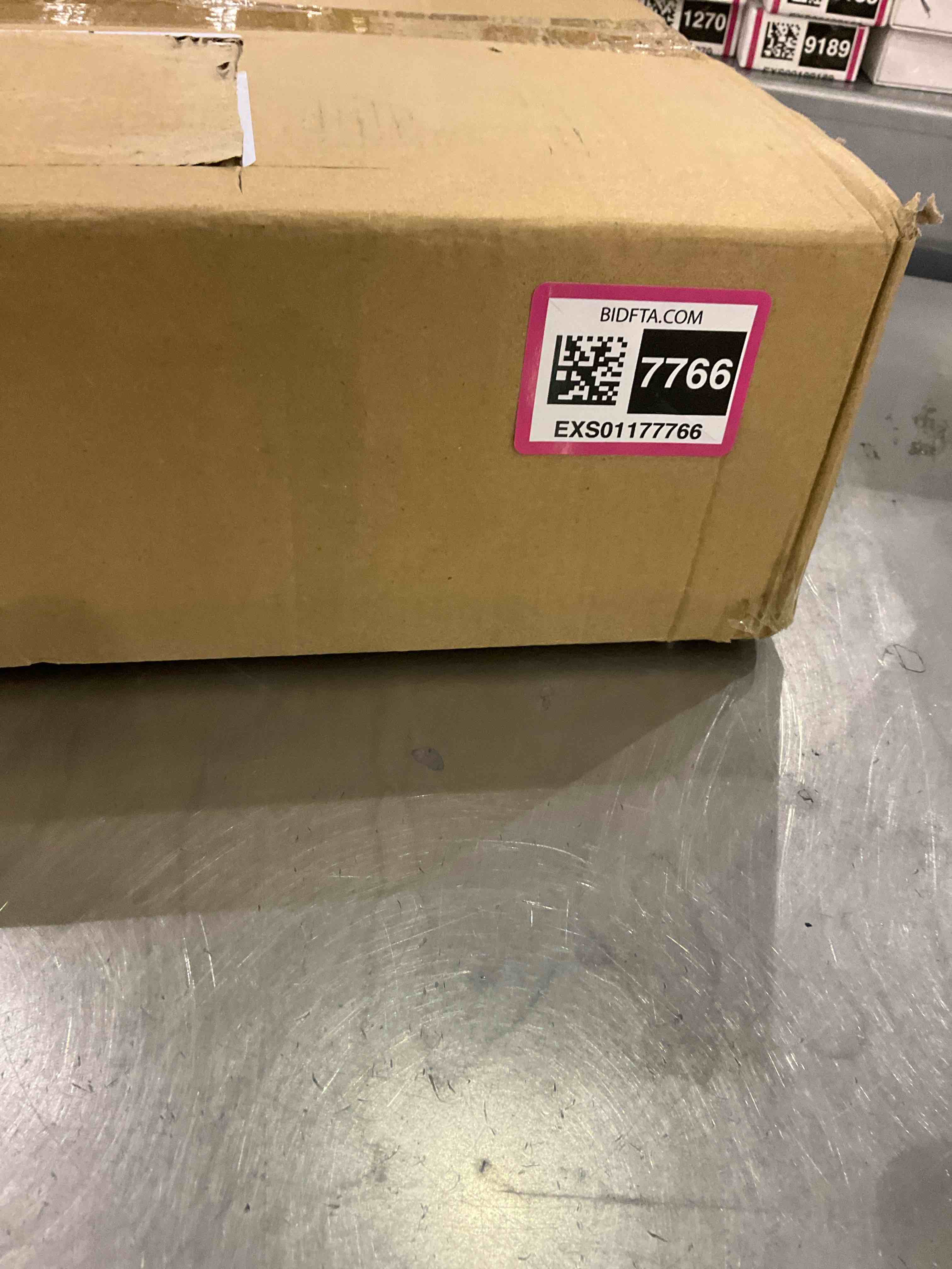 https://s3.amazonaws.com/lotting-images-prod/BargainHunt/EXS01177766_1709126113851.jpeg