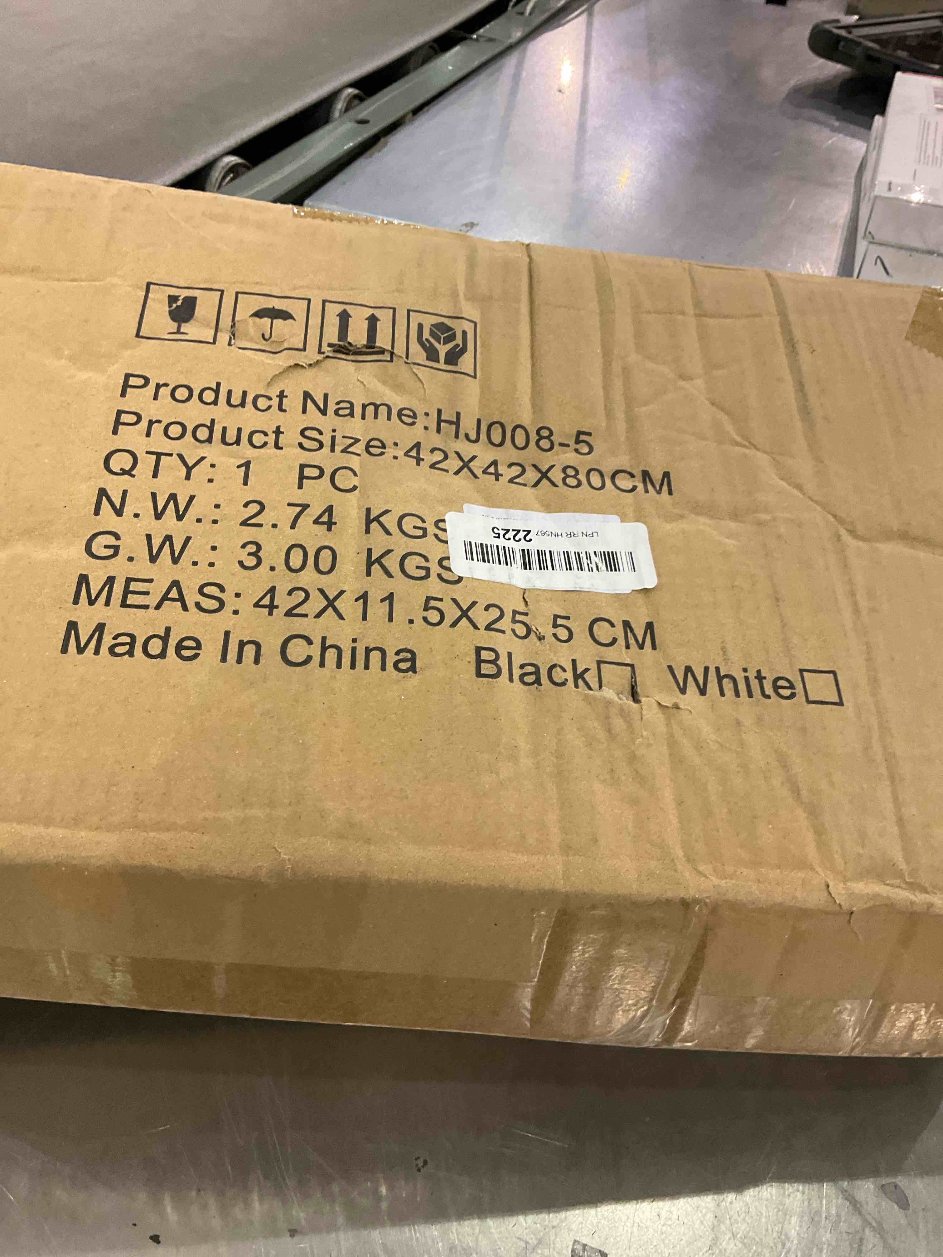 https://s3.amazonaws.com/lotting-images-prod/BargainHunt/EXS01177802_1709131415462.jpeg