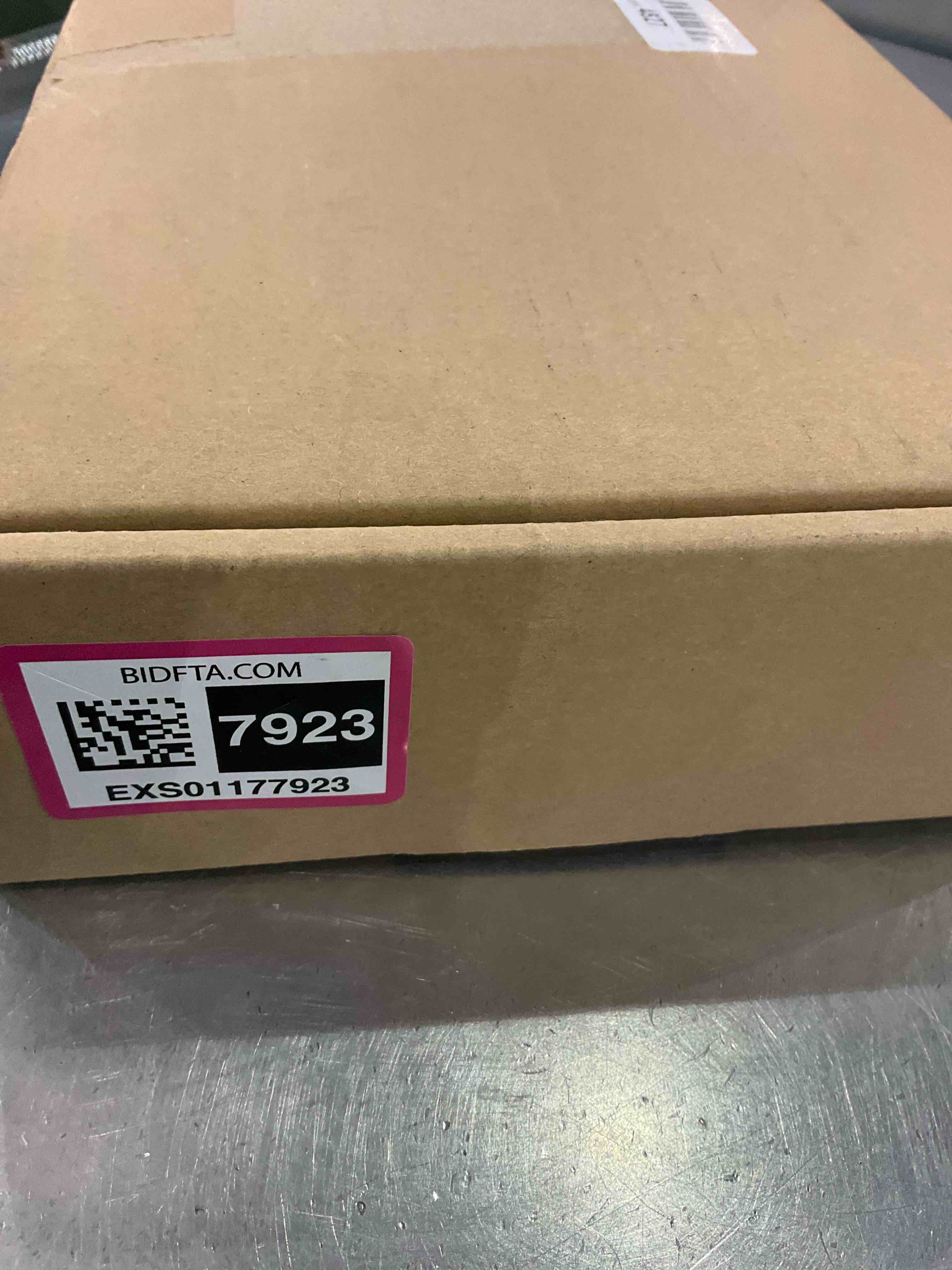 https://s3.amazonaws.com/lotting-images-prod/BargainHunt/EXS01177923_1709208919295.jpeg