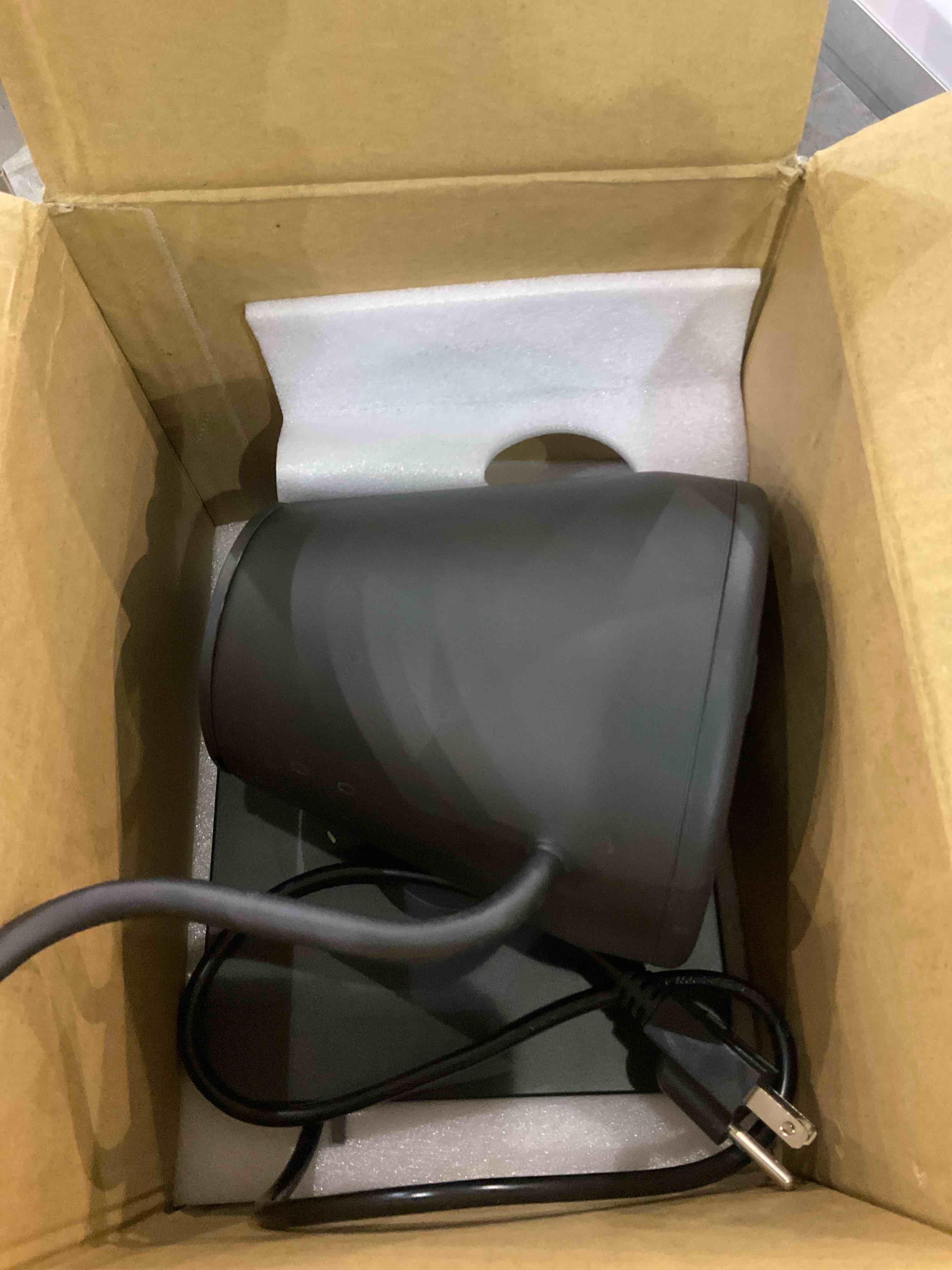 https://s3.amazonaws.com/lotting-images-prod/BargainHunt/EXS01178655_1710159260336.jpeg