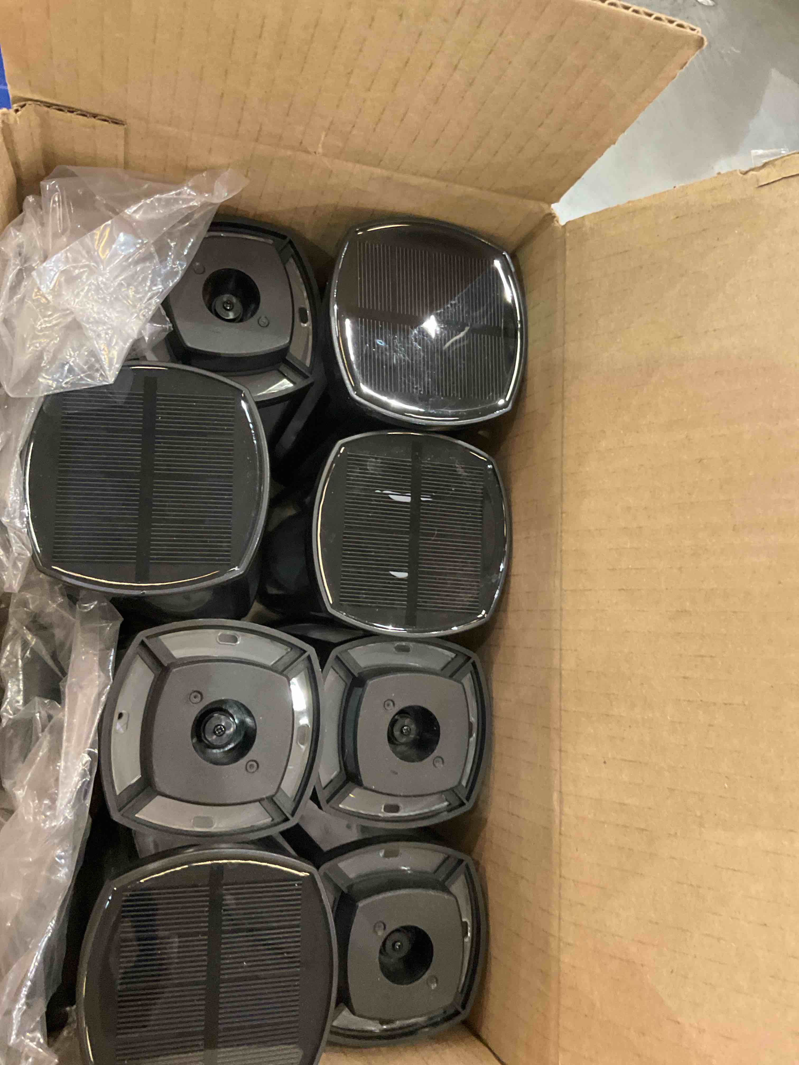 https://s3.amazonaws.com/lotting-images-prod/BargainHunt/EXS01178762_1710172202174.jpeg