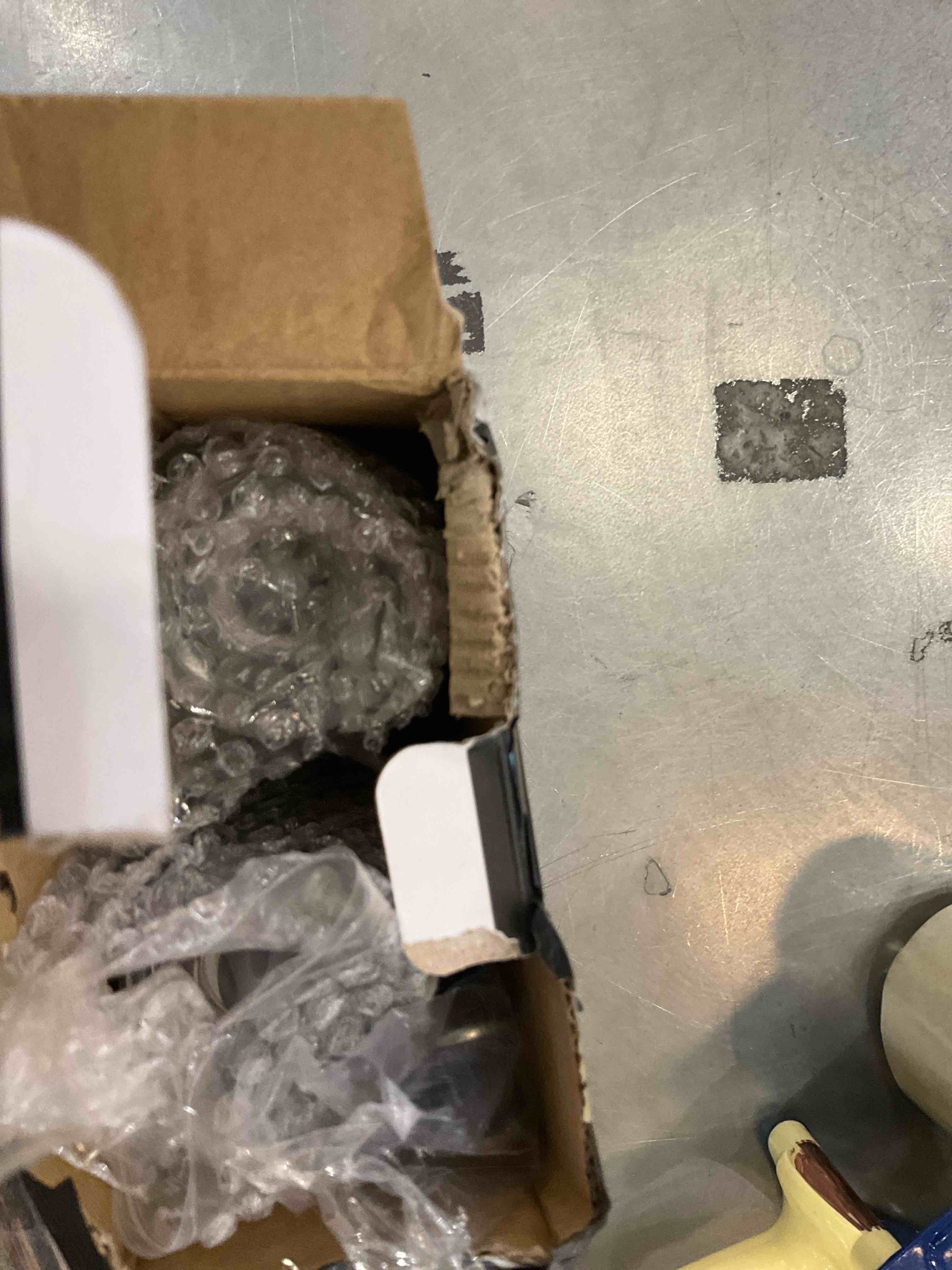 https://s3.amazonaws.com/lotting-images-prod/BargainHunt/EXS01178824_1710183311934.jpeg