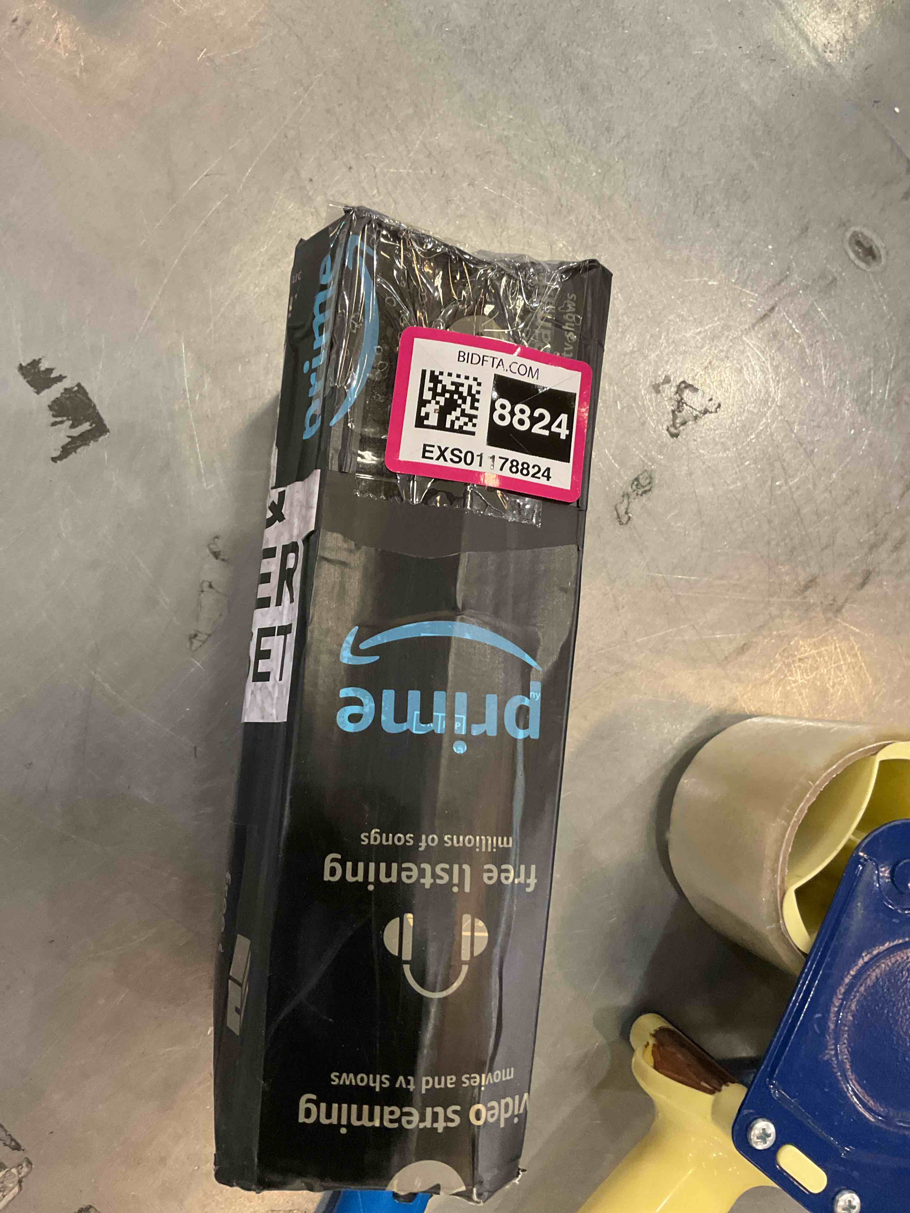 https://s3.amazonaws.com/lotting-images-prod/BargainHunt/EXS01178824_1710183332857.jpeg