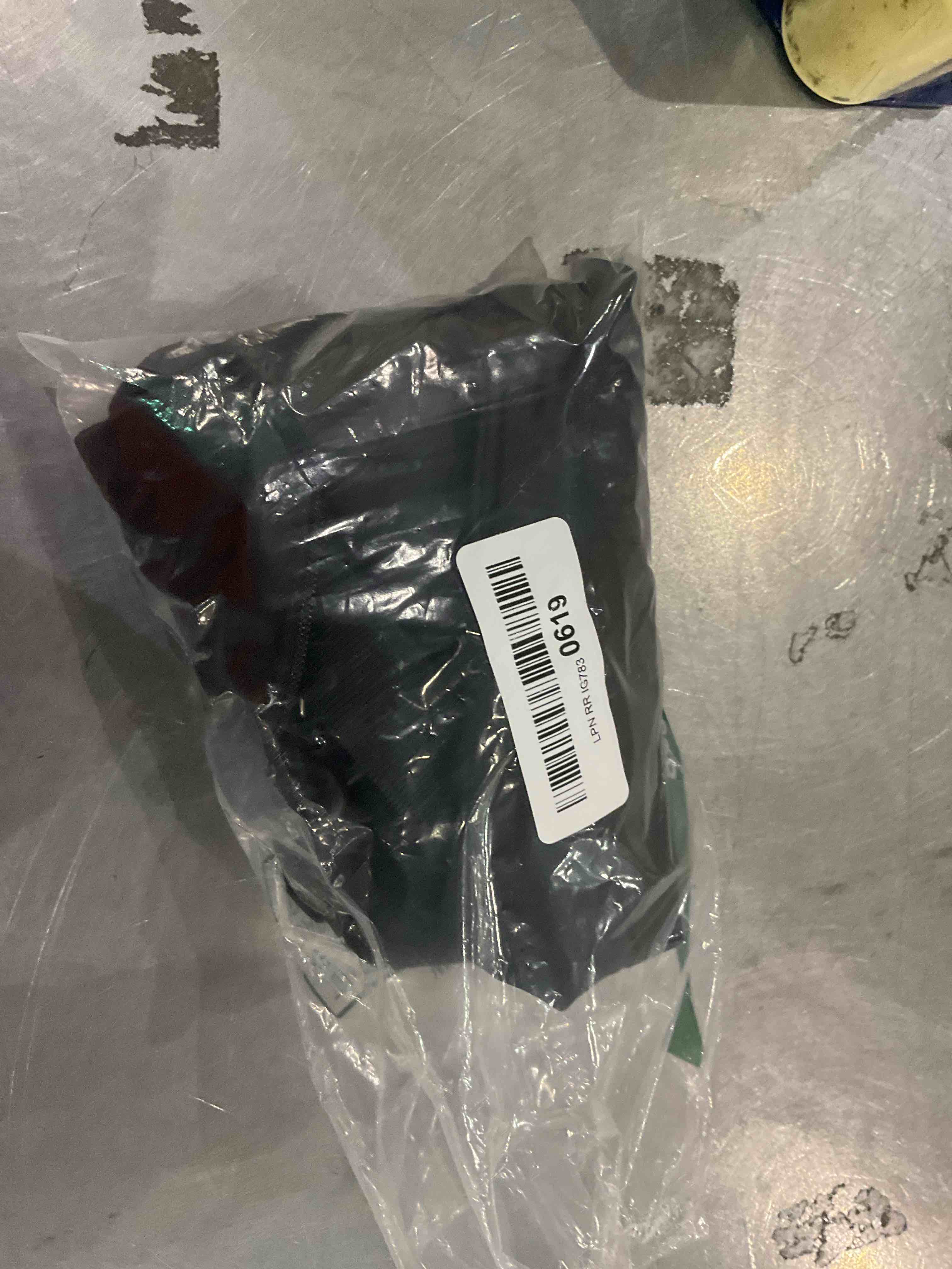 https://s3.amazonaws.com/lotting-images-prod/BargainHunt/EXS01178900_1710328257636.jpeg