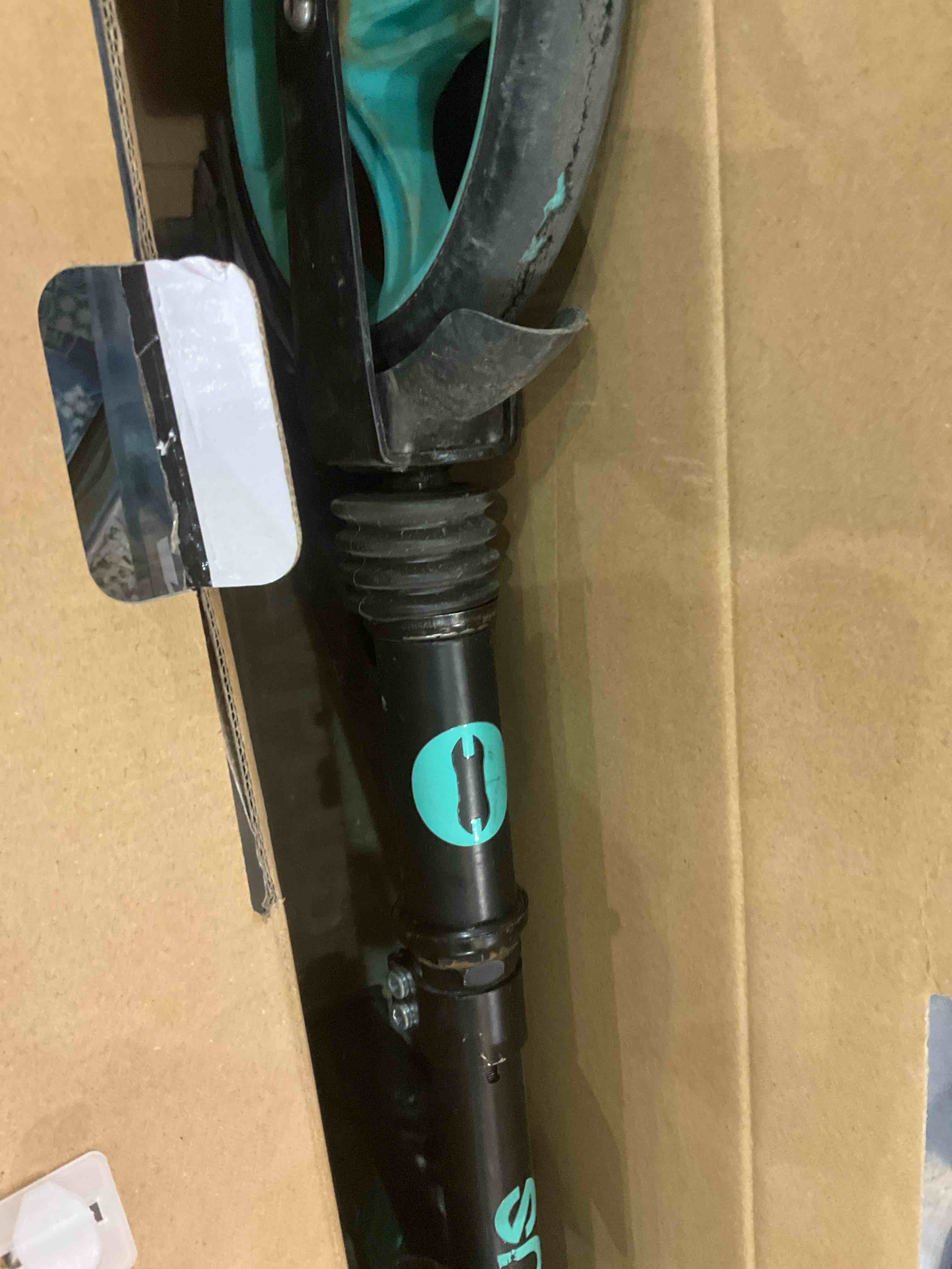 https://s3.amazonaws.com/lotting-images-prod/BargainHunt/EXS01178987_1710341137109.jpeg