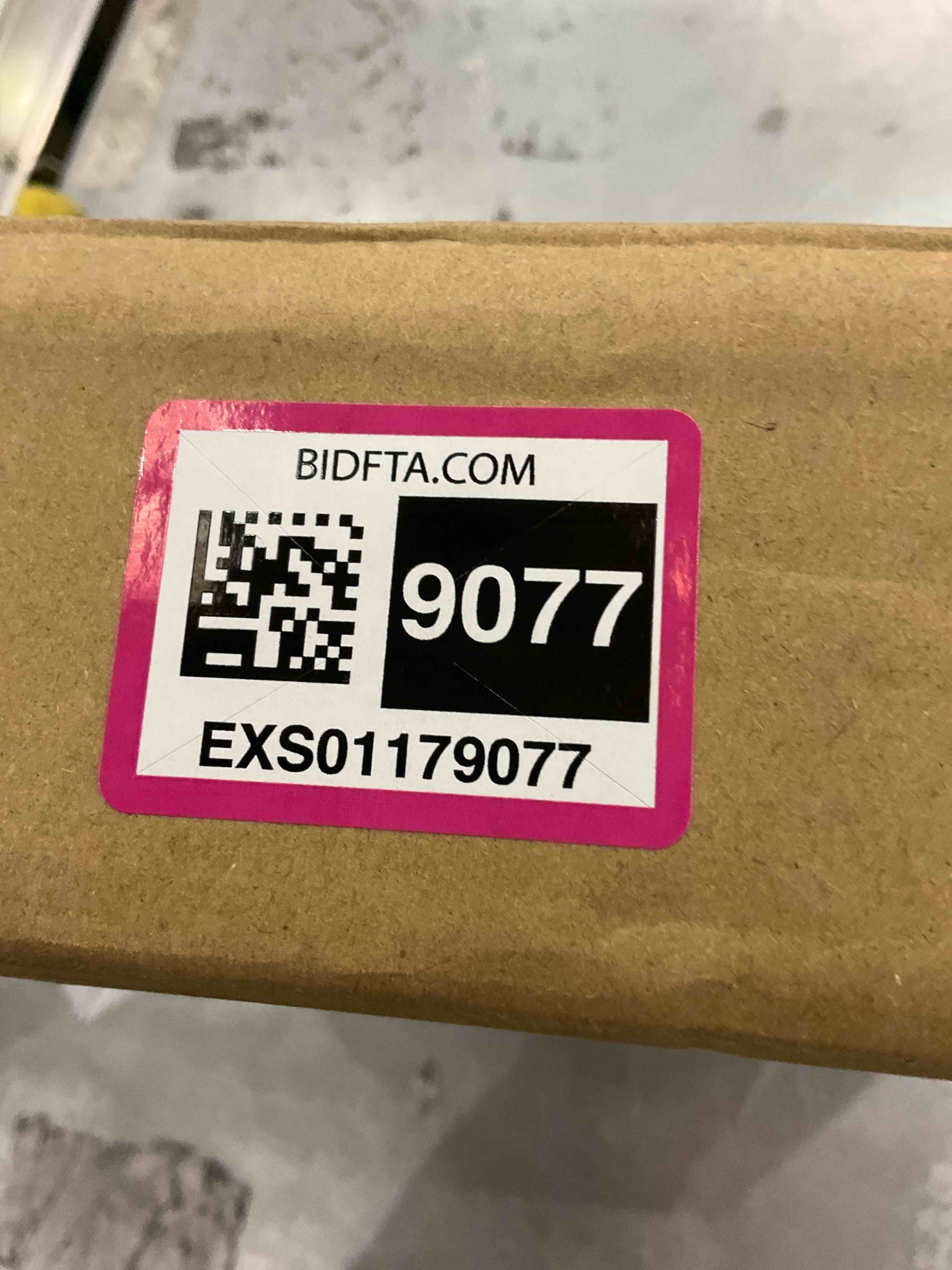 https://s3.amazonaws.com/lotting-images-prod/BargainHunt/EXS01179077_1708712293754.jpeg