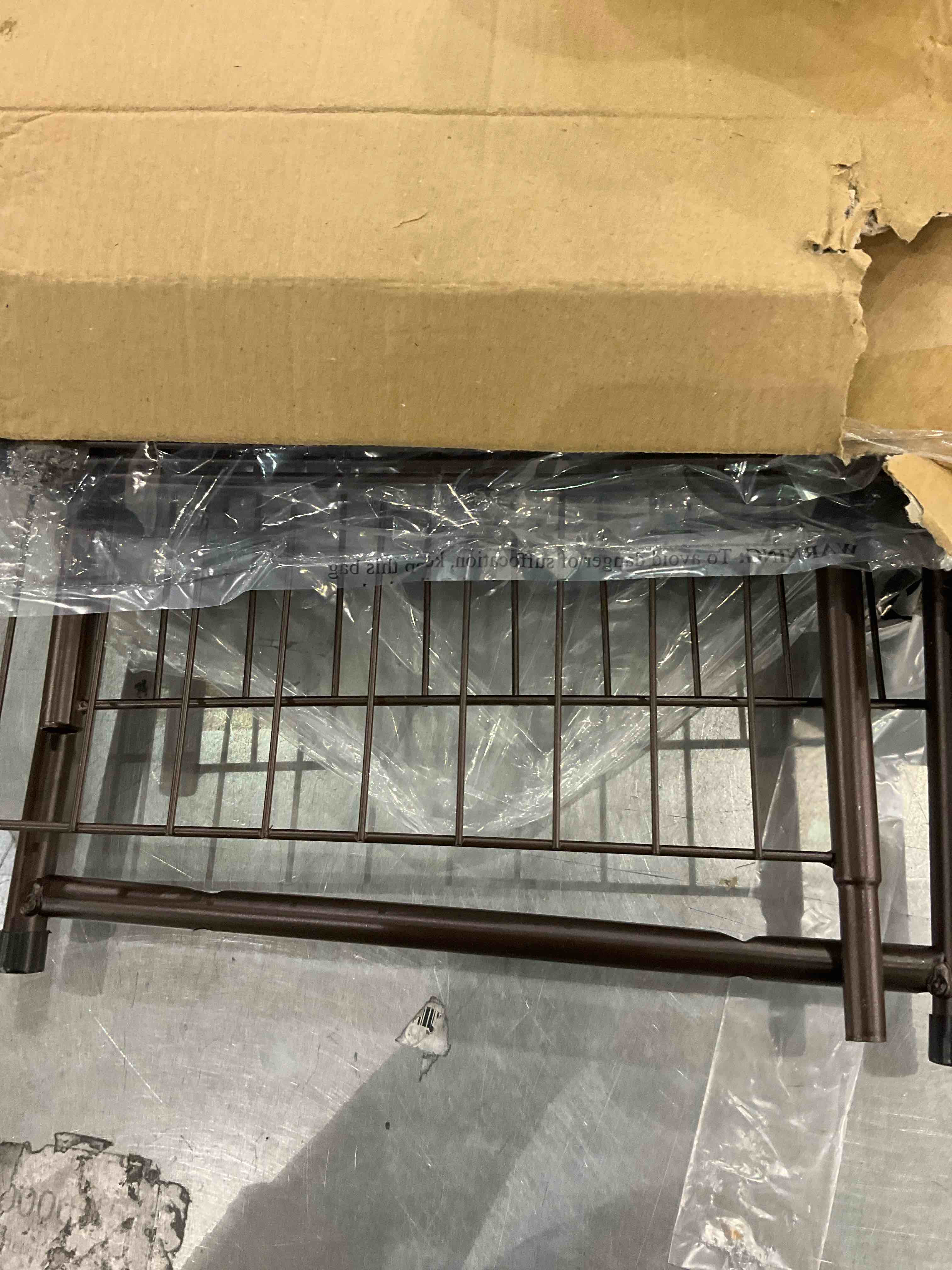 https://s3.amazonaws.com/lotting-images-prod/BargainHunt/EXS01179095_1708950830252.jpeg