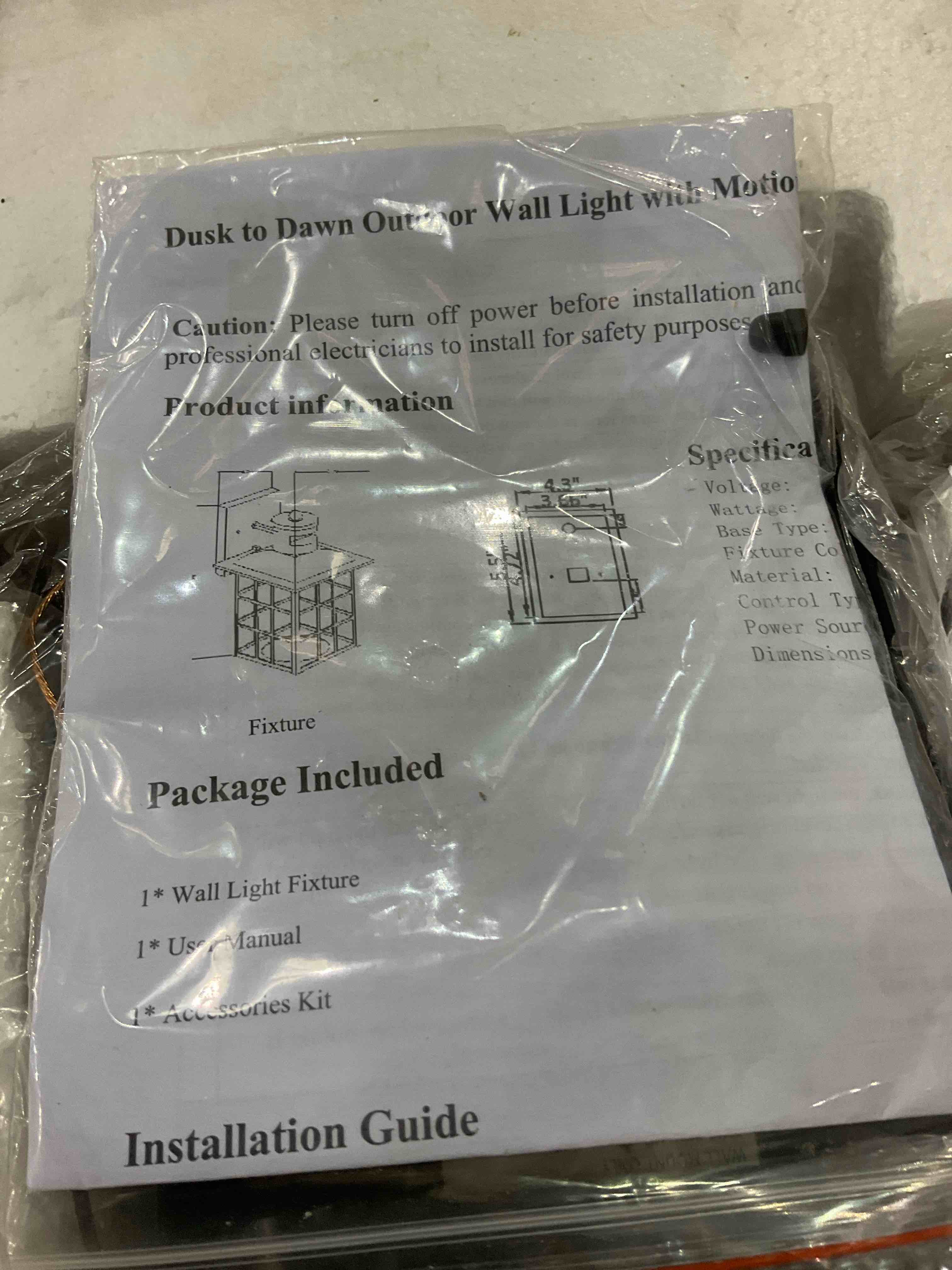 https://s3.amazonaws.com/lotting-images-prod/BargainHunt/EXS01179323_1709046372521.jpeg