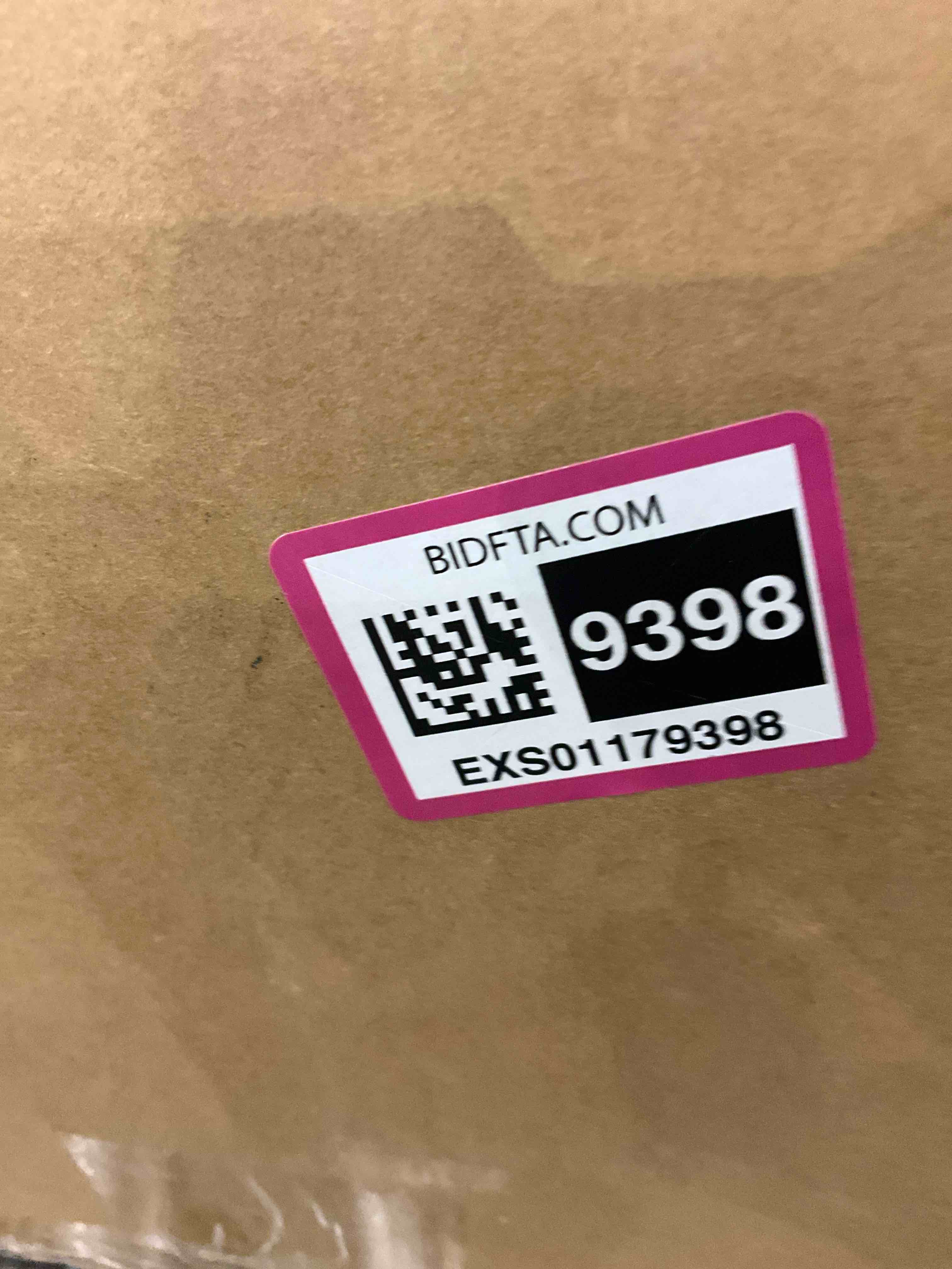 https://s3.amazonaws.com/lotting-images-prod/BargainHunt/EXS01179398_1709124898458.jpeg