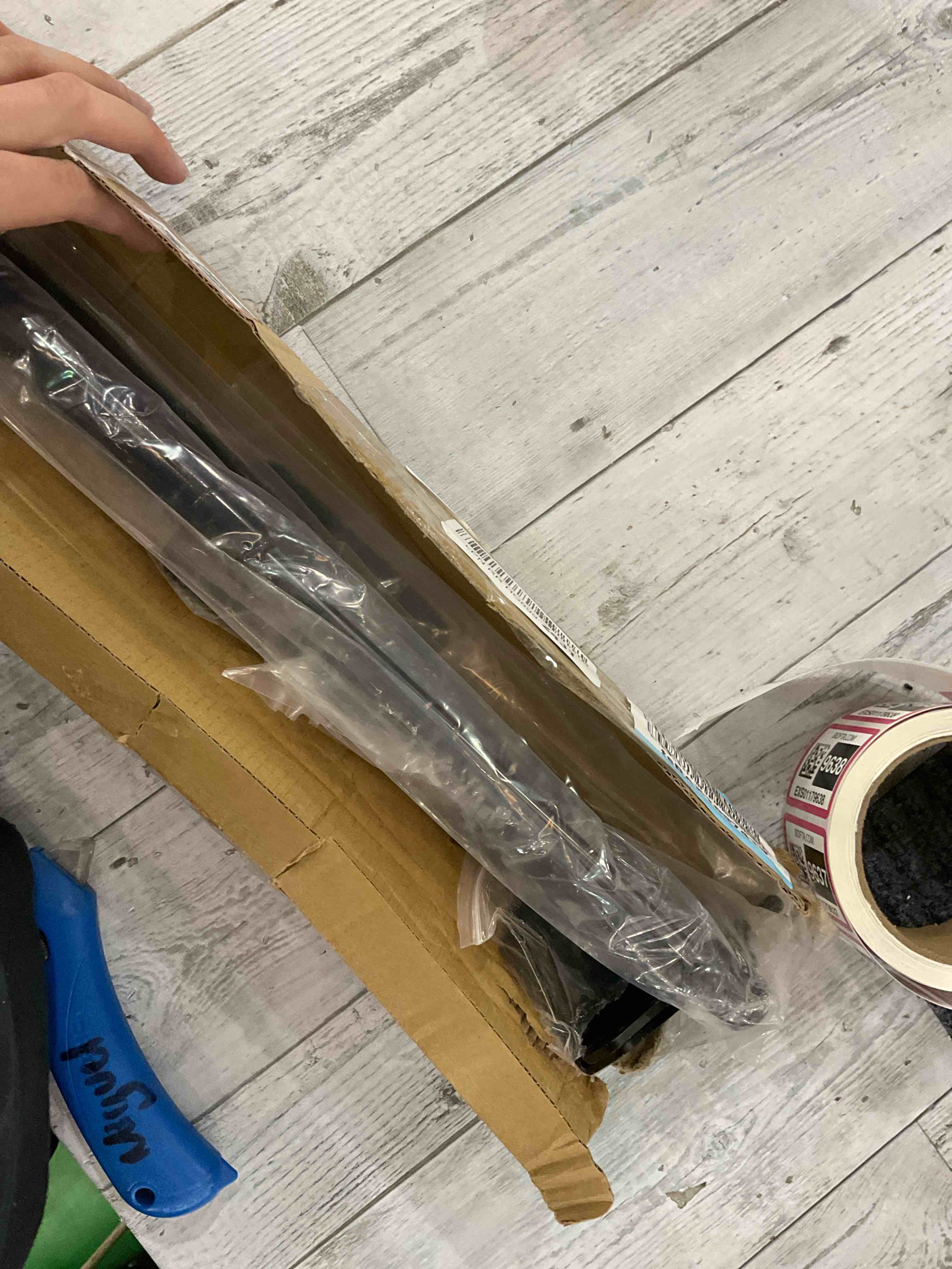 https://s3.amazonaws.com/lotting-images-prod/BargainHunt/EXS01179631_1708101688595.jpeg