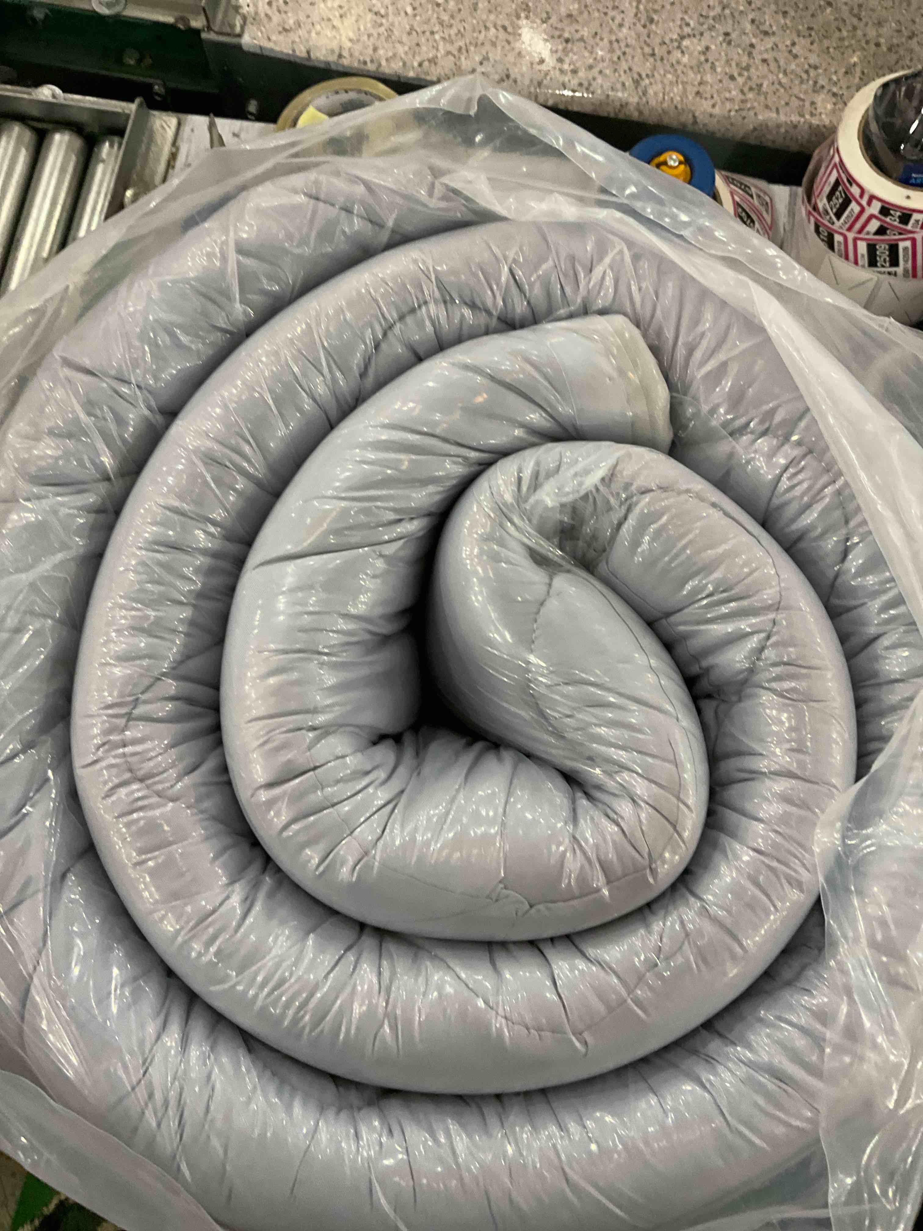 https://s3.amazonaws.com/lotting-images-prod/BargainHunt/EXS01179706_1708356252195.jpeg