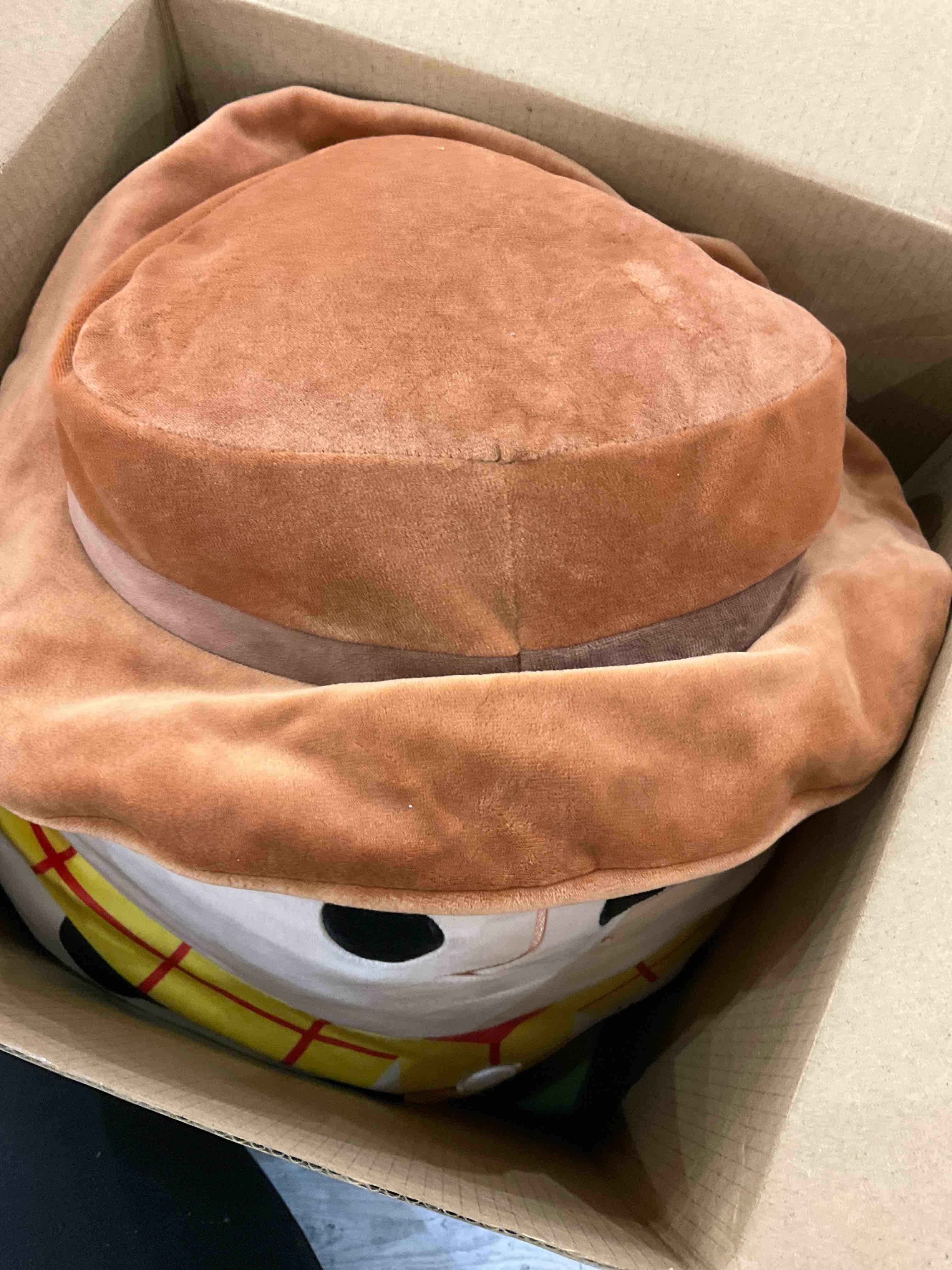 https://s3.amazonaws.com/lotting-images-prod/BargainHunt/EXS01179714_1708357496246.jpeg
