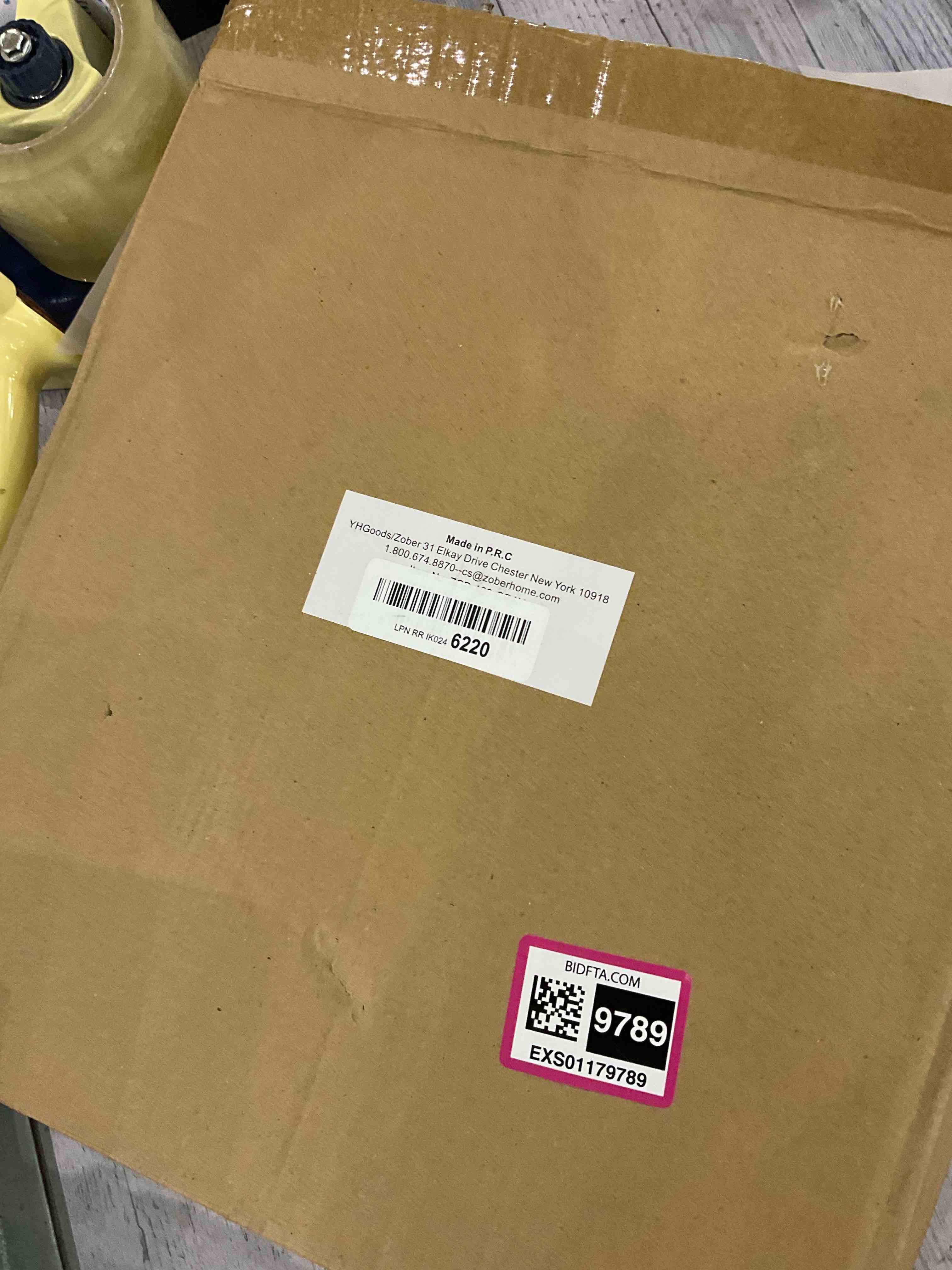 https://s3.amazonaws.com/lotting-images-prod/BargainHunt/EXS01179789_1708435601827.jpeg