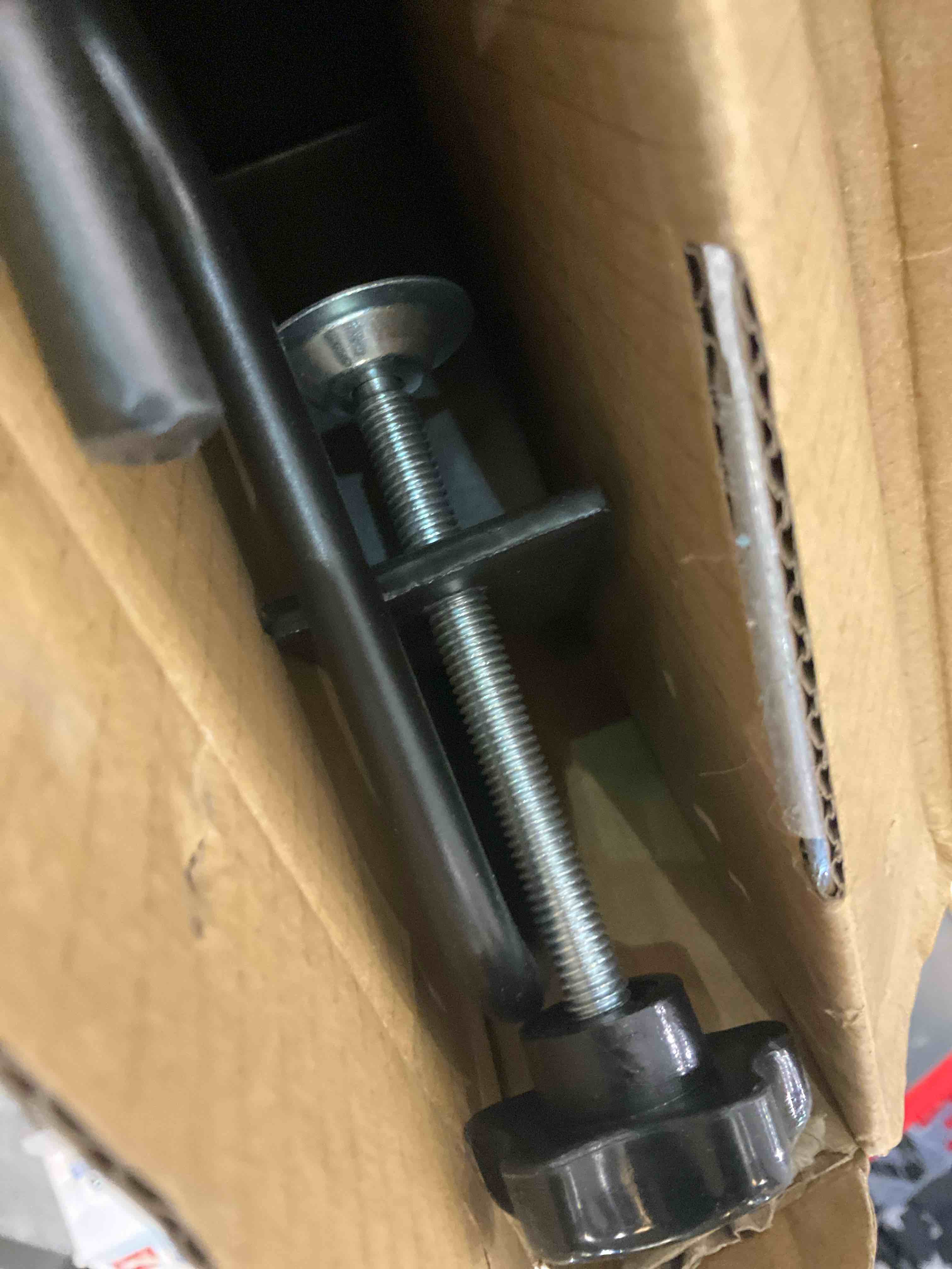 https://s3.amazonaws.com/lotting-images-prod/BargainHunt/EXS01180101_1711392210845.jpeg