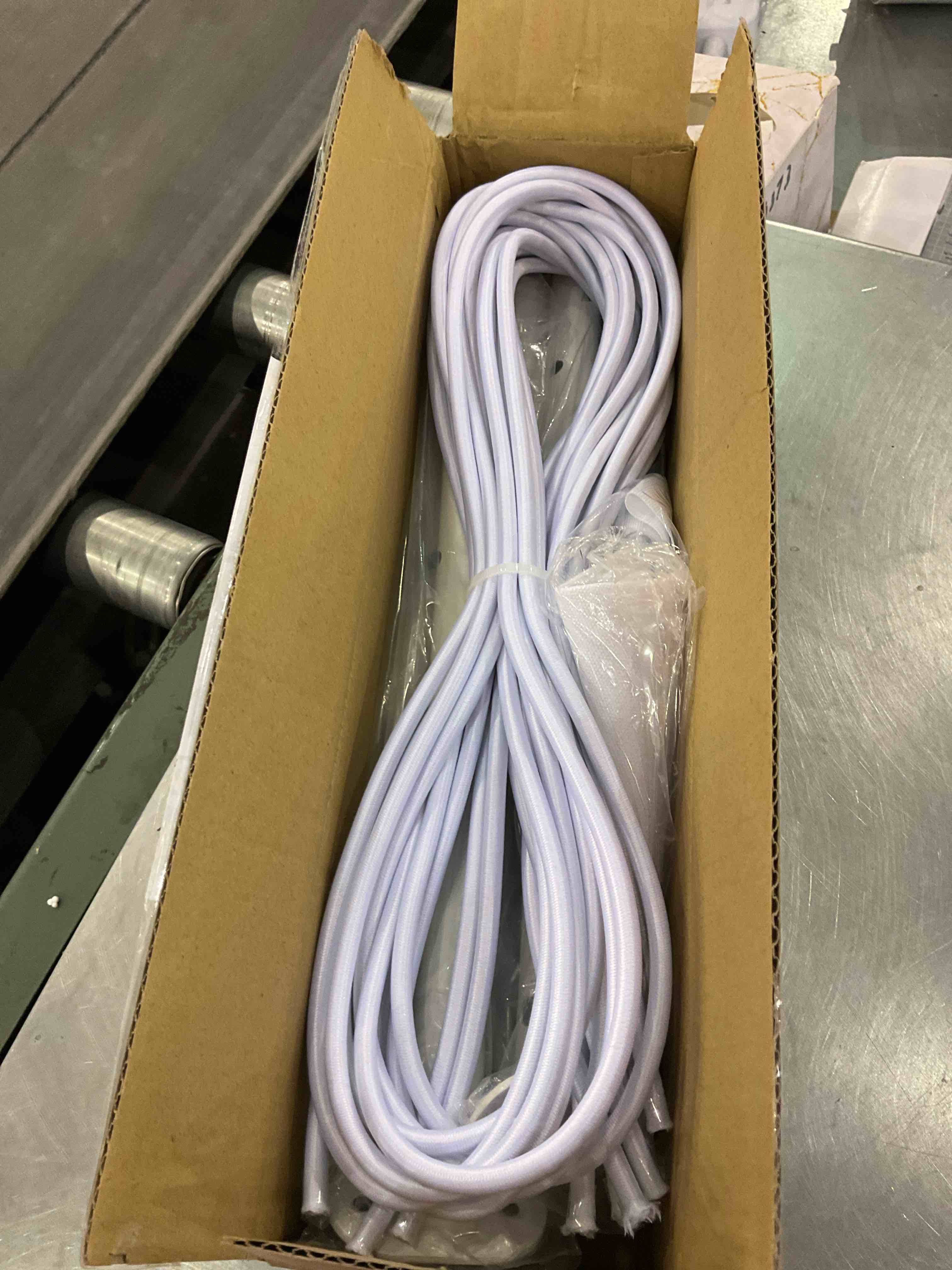 https://s3.amazonaws.com/lotting-images-prod/BargainHunt/EXS01180597_1710246528529.jpeg
